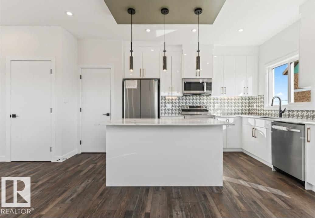 https://zimg.paragon.ice.com/ParagonImages/Property/PM/RAE/225400168/17/0/0/b0fe853cb1033738c25b27f8edf25504/1/801a037365e76cf1a5e2ce00e066c7b4/225400168-d0c13c7e-2a46-4608-ac49-0b149d892a4f.JPG