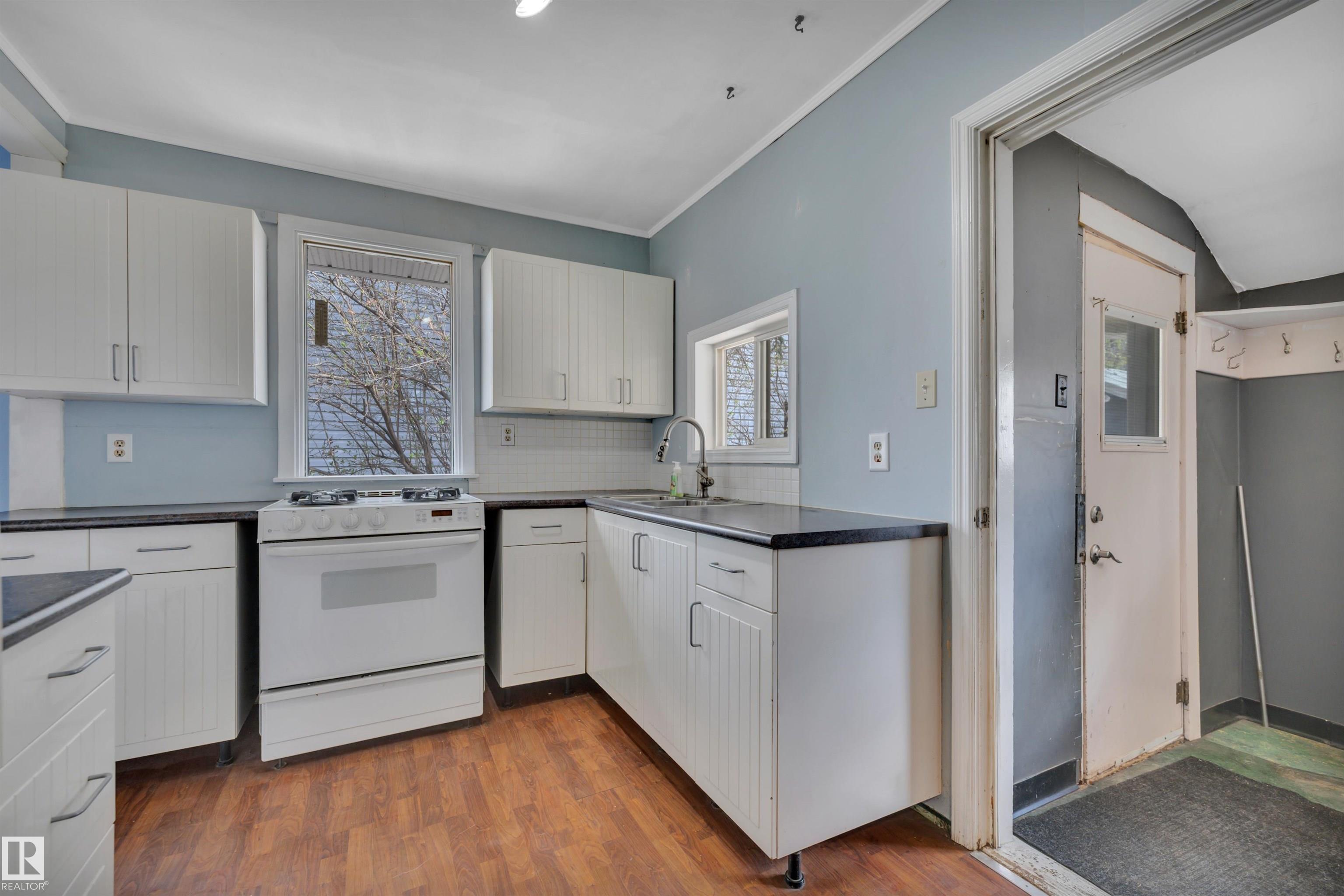 Photo 17 at 4907 48 Avenue, Central Business District, Leduc