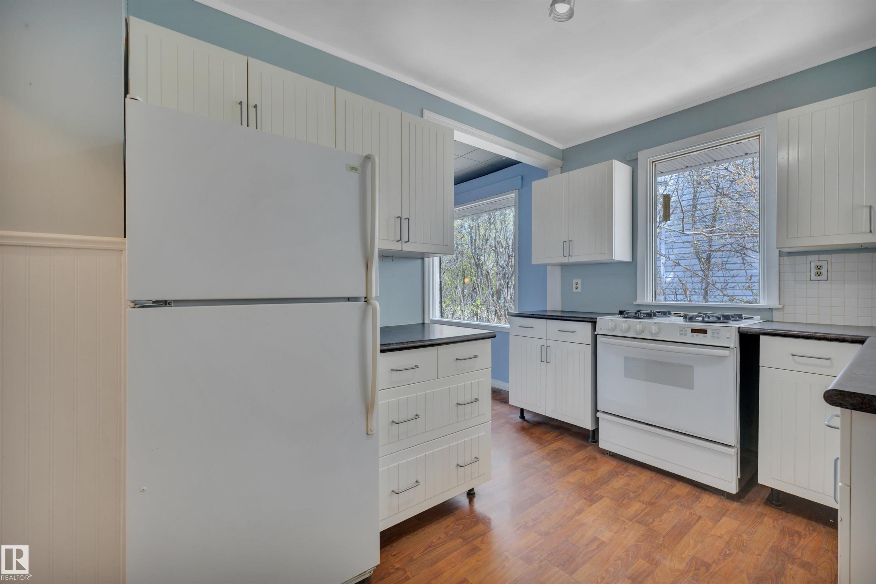 Photo 18 at 4907 48 Avenue, Central Business District, Leduc