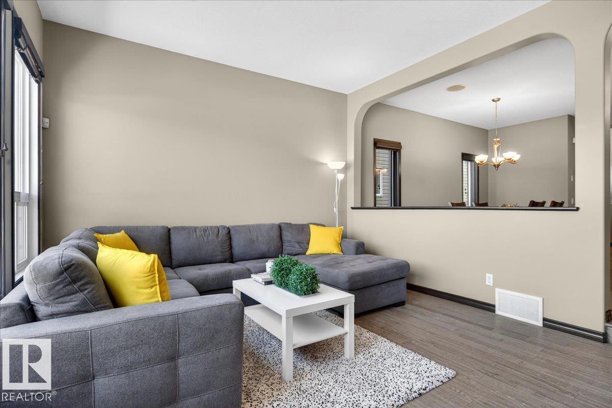 https://zimg.paragon.ice.com/ParagonImages/Property/PM/RAE/225400183/22/0/0/16e90eb86621e19d94bf108ae2068cf6/1/b8c90d66fcd943ada1d34aa22ac0cfa3/225400183-8f68856e-1d4e-4da9-a790-69574ba97569.JPG