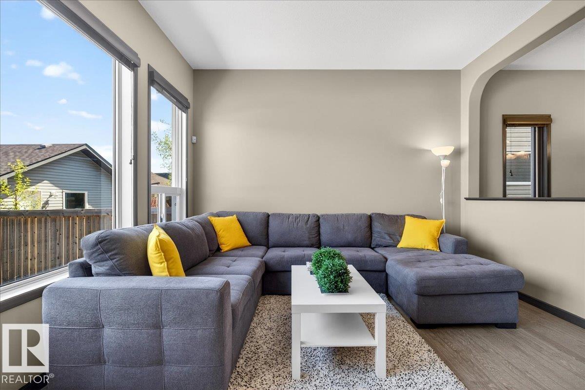 https://zimg.paragon.ice.com/ParagonImages/Property/PM/RAE/225400183/23/0/0/77a055cd3820f5f1ebe3f2792e247a45/1/b8c90d66fcd943ada1d34aa22ac0cfa3/225400183-94a18873-be20-4b48-a114-5967ae471c74.JPG