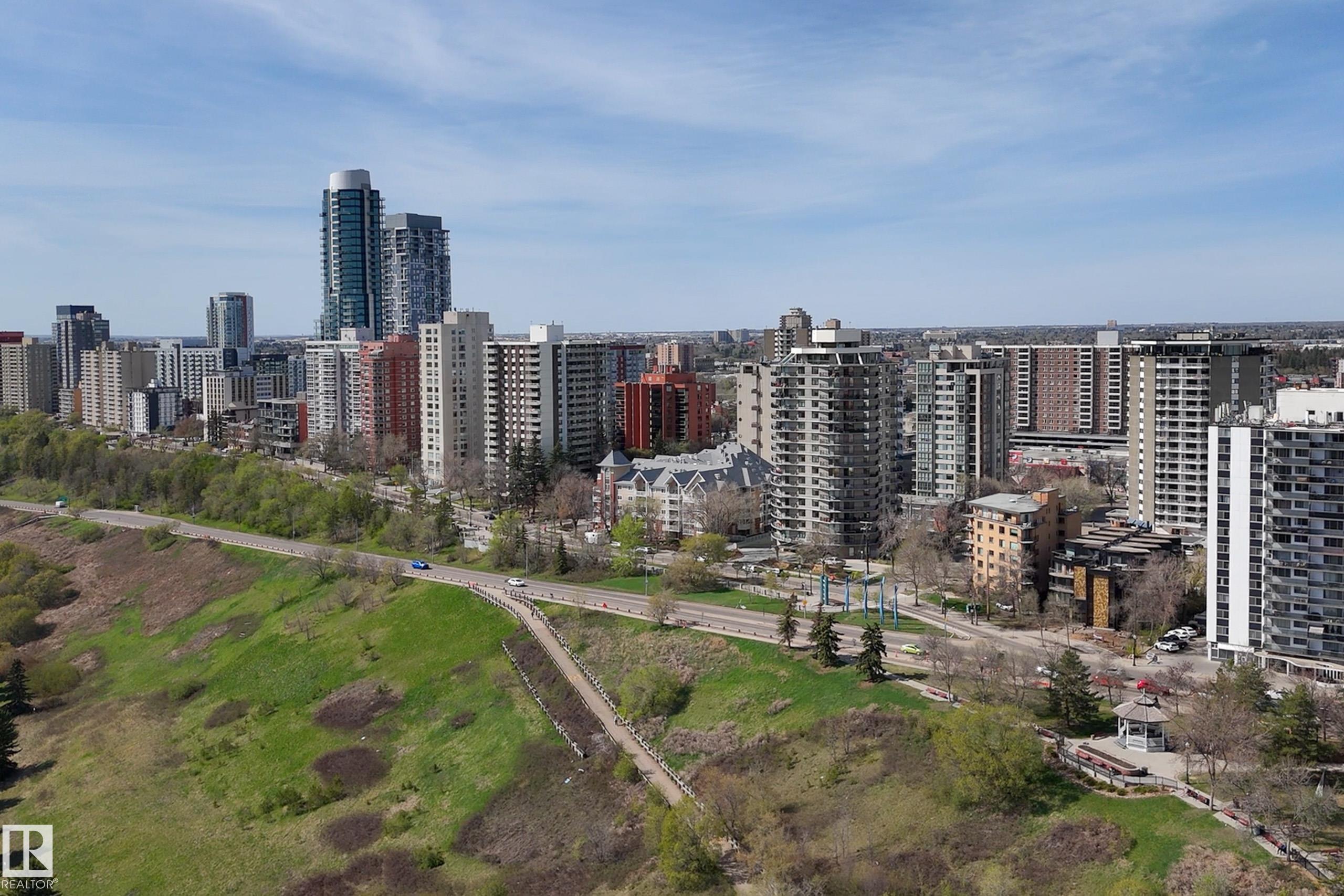 https://zimg.paragon.ice.com/ParagonImages/Property/PM/RAE/225400184/34/0/0/794396438ed04d50ef60f5f3936ef76d/1/49069280ef8cdb7c11e846d865365494/225400184-3afba361-88ac-48d3-90c1-784f3f4df5e4.JPG