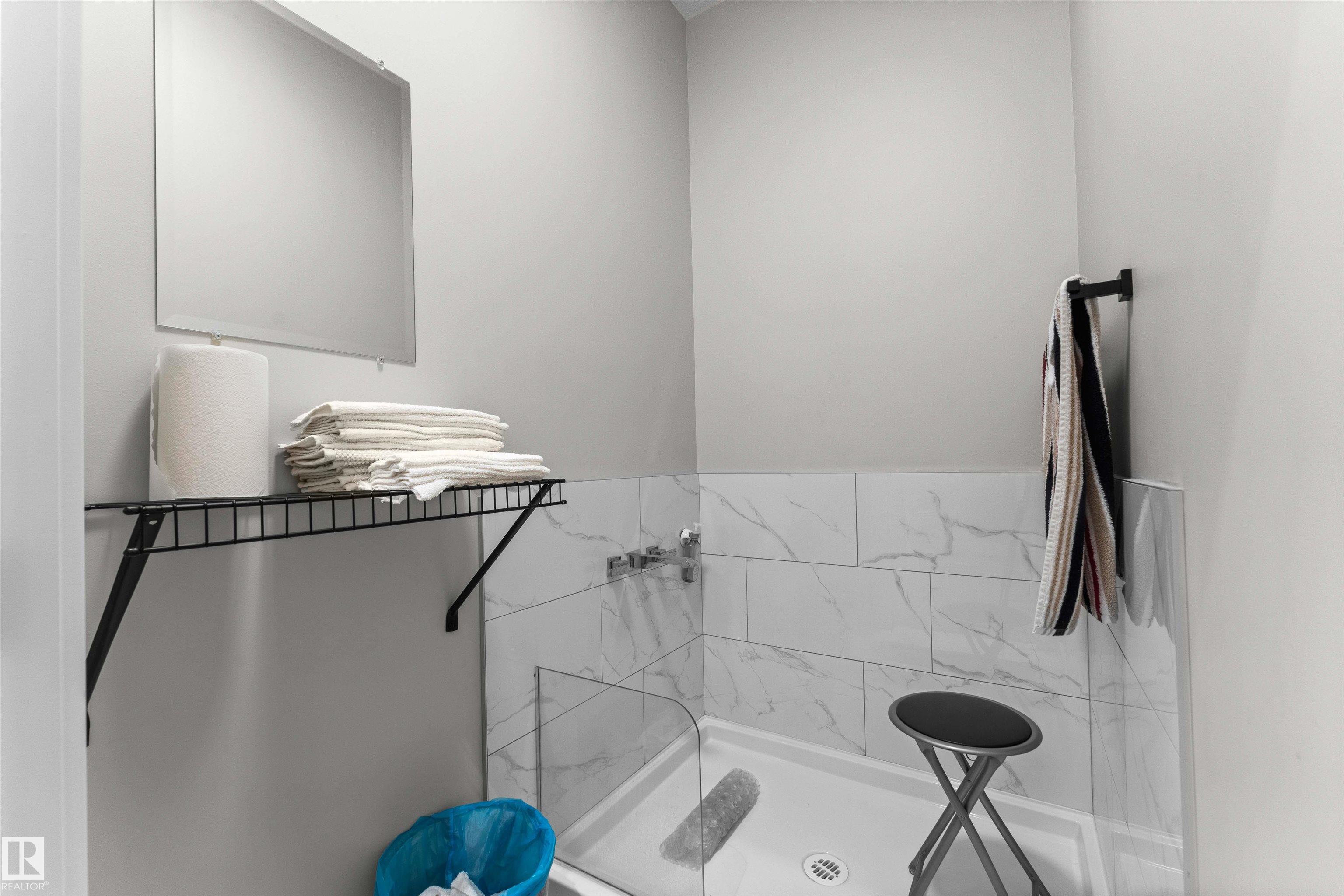 Photo 22 at 6813 Knox Loop SW, Keswick, Edmonton