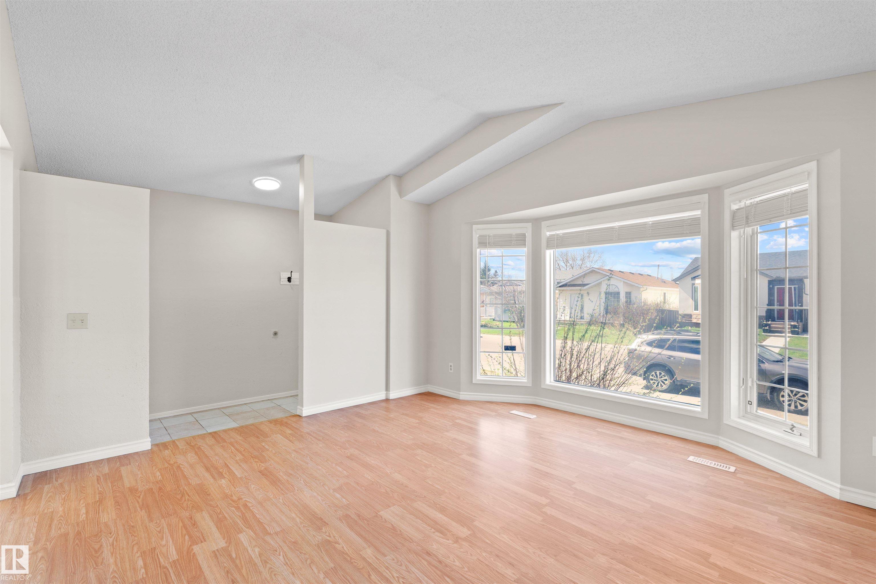 Picture for 255 KIRKWOOD AV NW