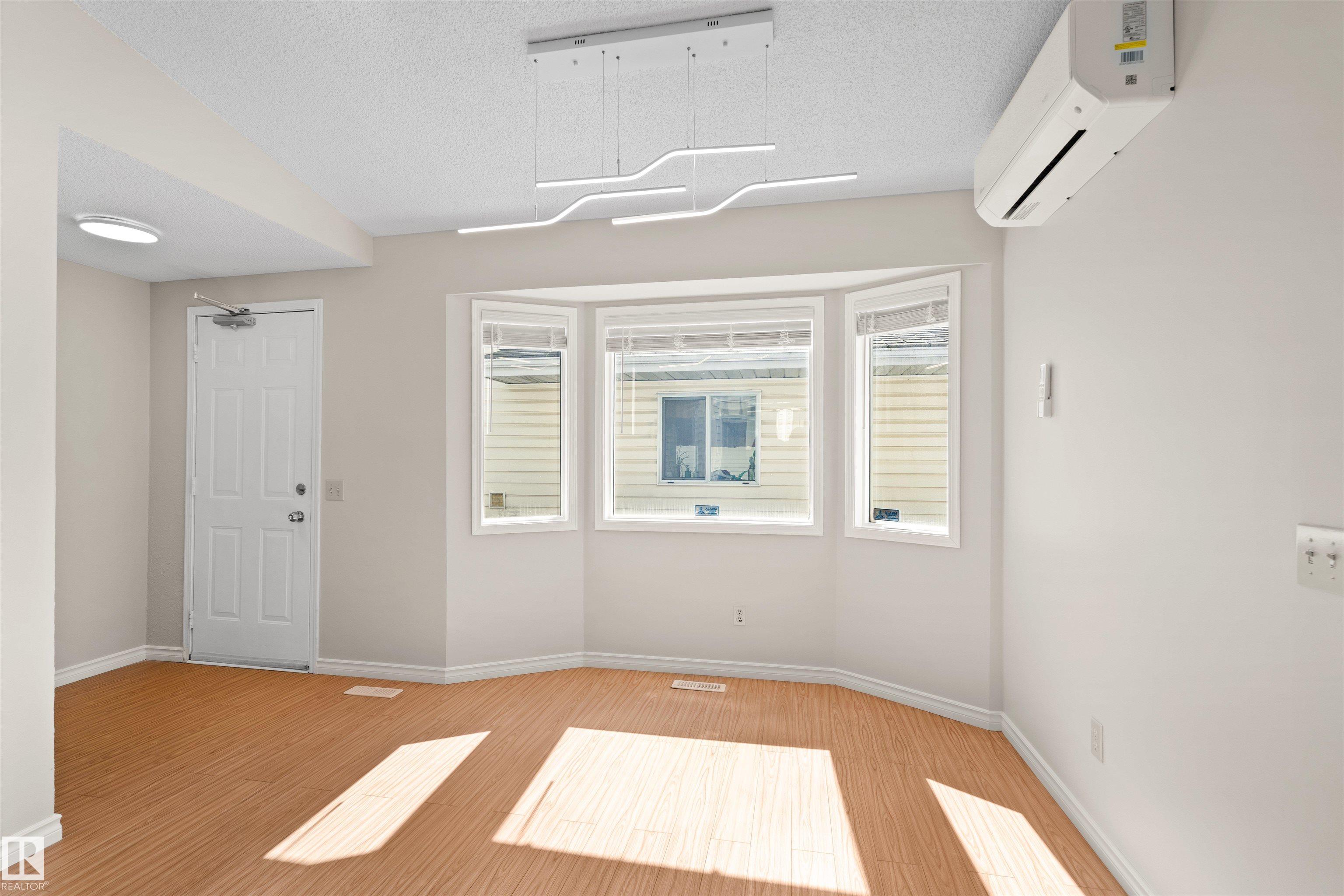 Picture for 255 KIRKWOOD AV NW