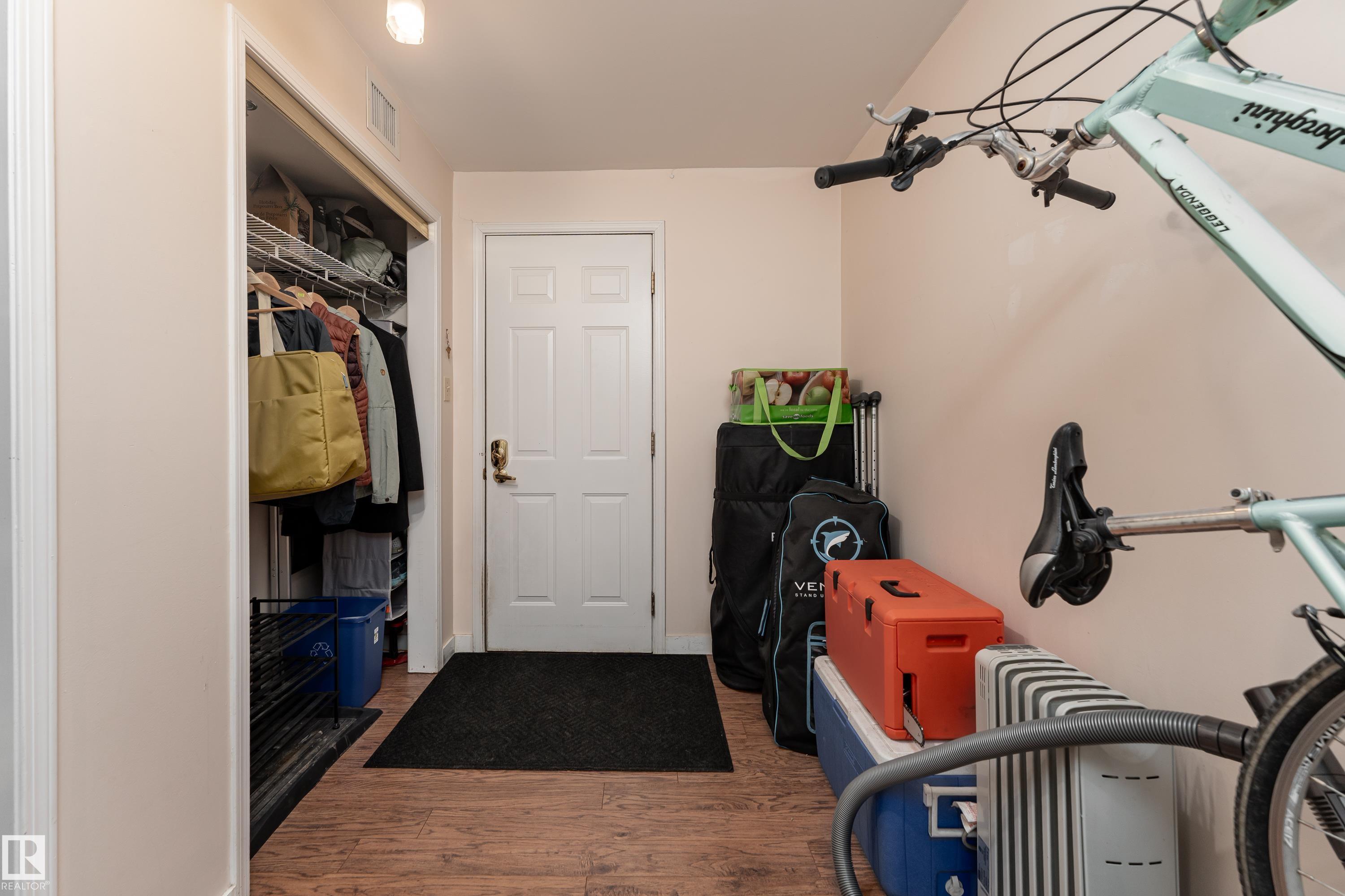 https://zimg.paragon.ice.com/ParagonImages/Property/PM/RAE/225400195/27/0/0/ba2d8a3df88232f7544678a1ed9d5e15/1/6cde0c7ff586a3f1a738d2863257bef1/225400195-73772807-cdd8-4b3b-bb7b-f2cc5d68c552.JPG