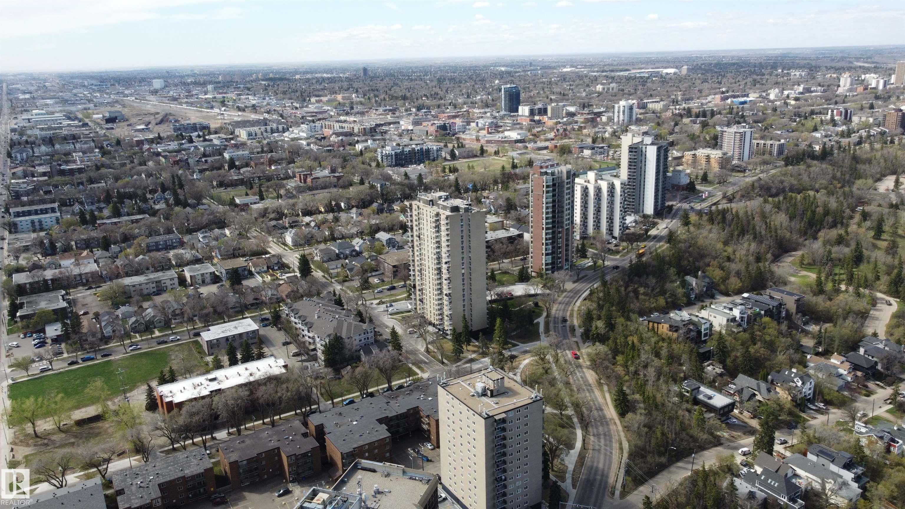 https://zimg.paragon.ice.com/ParagonImages/Property/PM/RAE/225400195/51/0/0/fed1e097850ac73a8e87ff2c3e1da9ff/1/6cde0c7ff586a3f1a738d2863257bef1/225400195-144d4e82-7da3-4c48-97e1-3dd3108bdb65.JPG