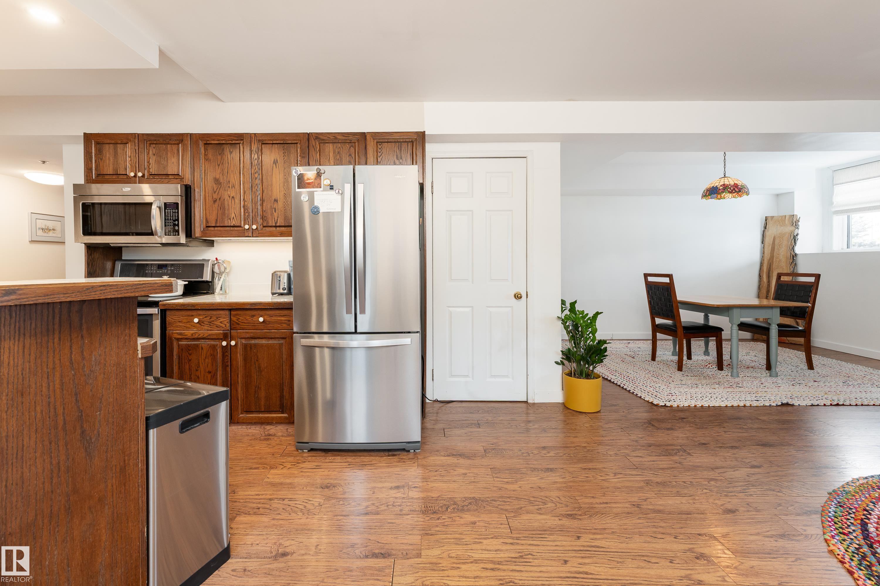 https://zimg.paragon.ice.com/ParagonImages/Property/PM/RAE/225400195/8/0/0/ddb4bfee3a2b26c776b2bae9578d40ab/1/6cde0c7ff586a3f1a738d2863257bef1/225400195-ab40f937-ef8f-465d-ab59-0f8e8a3d0c22.JPG