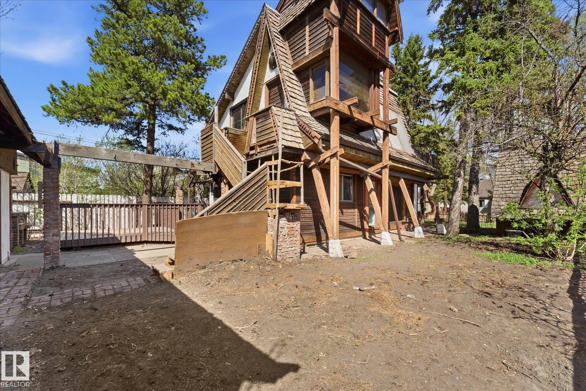https://zimg.paragon.ice.com/ParagonImages/Property/PM/RAE/225400198/44/0/0/9d0a71f53bbc288a8852b64092e54dc5/1/56b9a70b2cbaa689d123b51582eaff23/225400198-7e7aaa13-0adc-4182-b2df-50ca0336b679.JPG