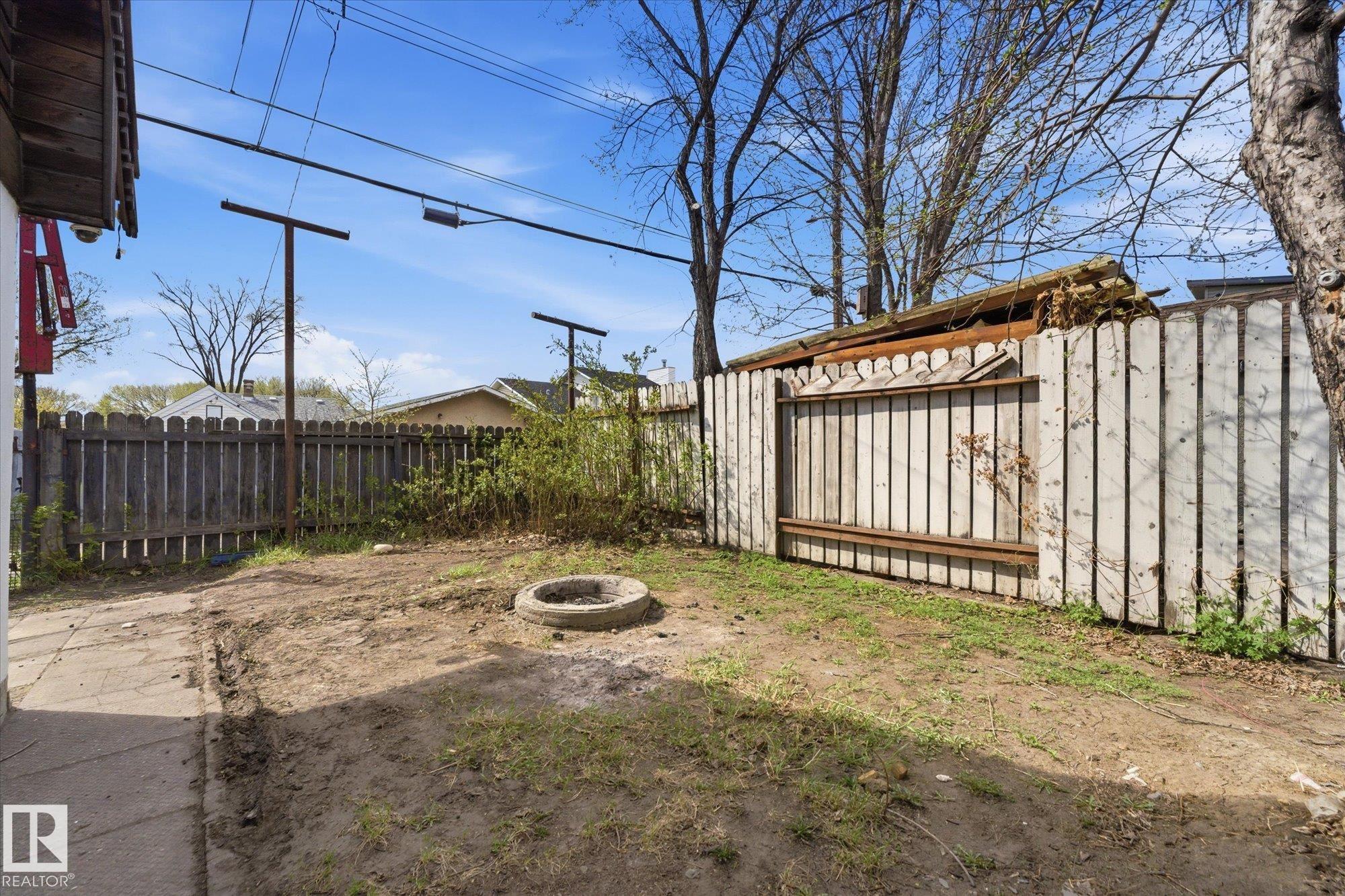 https://zimg.paragon.ice.com/ParagonImages/Property/PM/RAE/225400198/53/0/0/fb823dfb799f5ad8733166608e333d1f/1/56b9a70b2cbaa689d123b51582eaff23/225400198-a131ec00-58cb-4a23-b435-e94485c6be9e.JPG