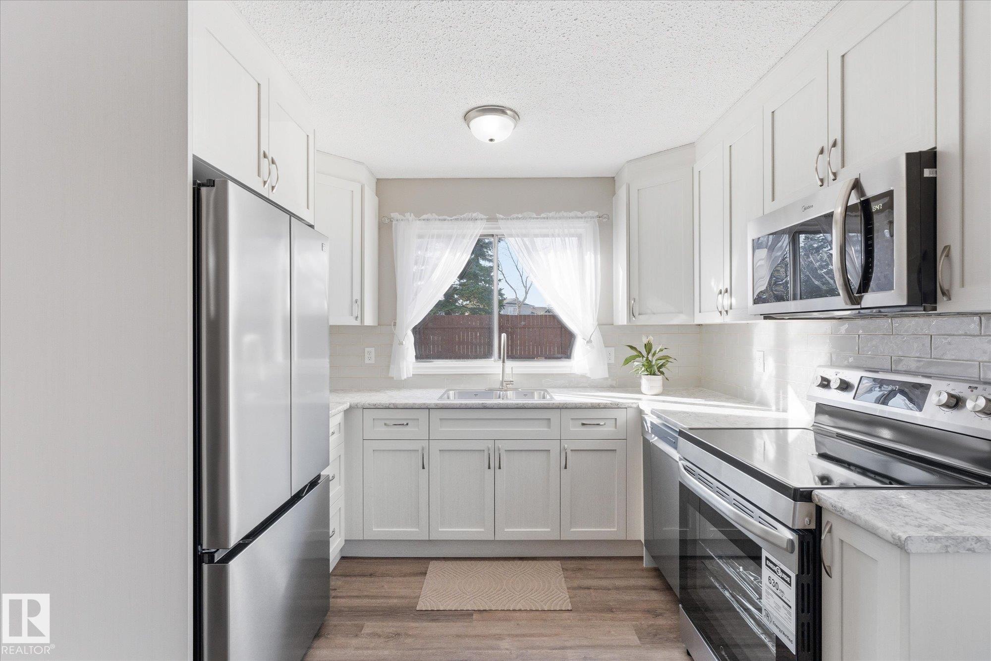 Photo 14 at 7929 95b Avenue, Pineview Fort Sask., Fort Saskatchewan