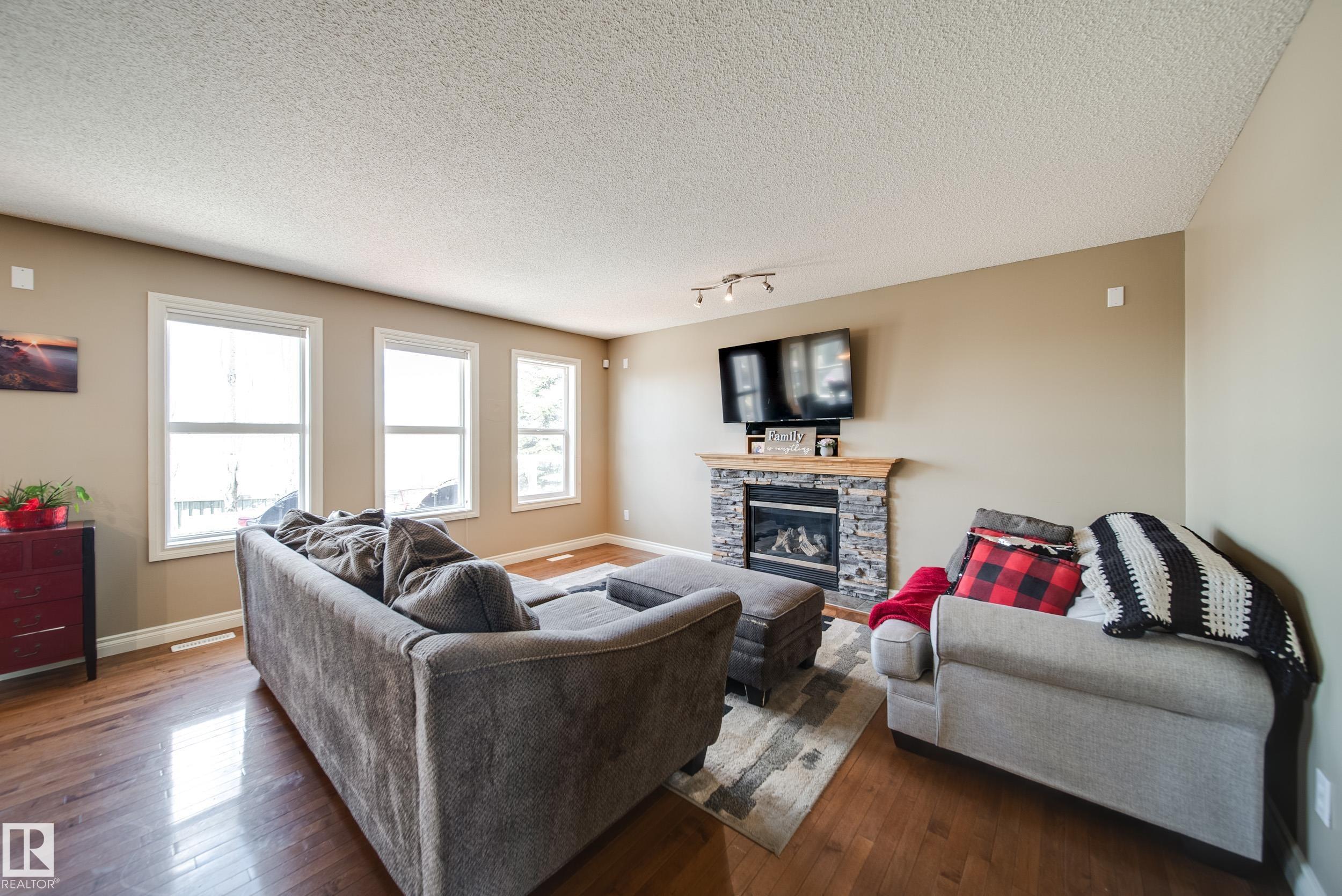 Photo 12 at 12627 16 Avenue SW, Rutherford, Edmonton