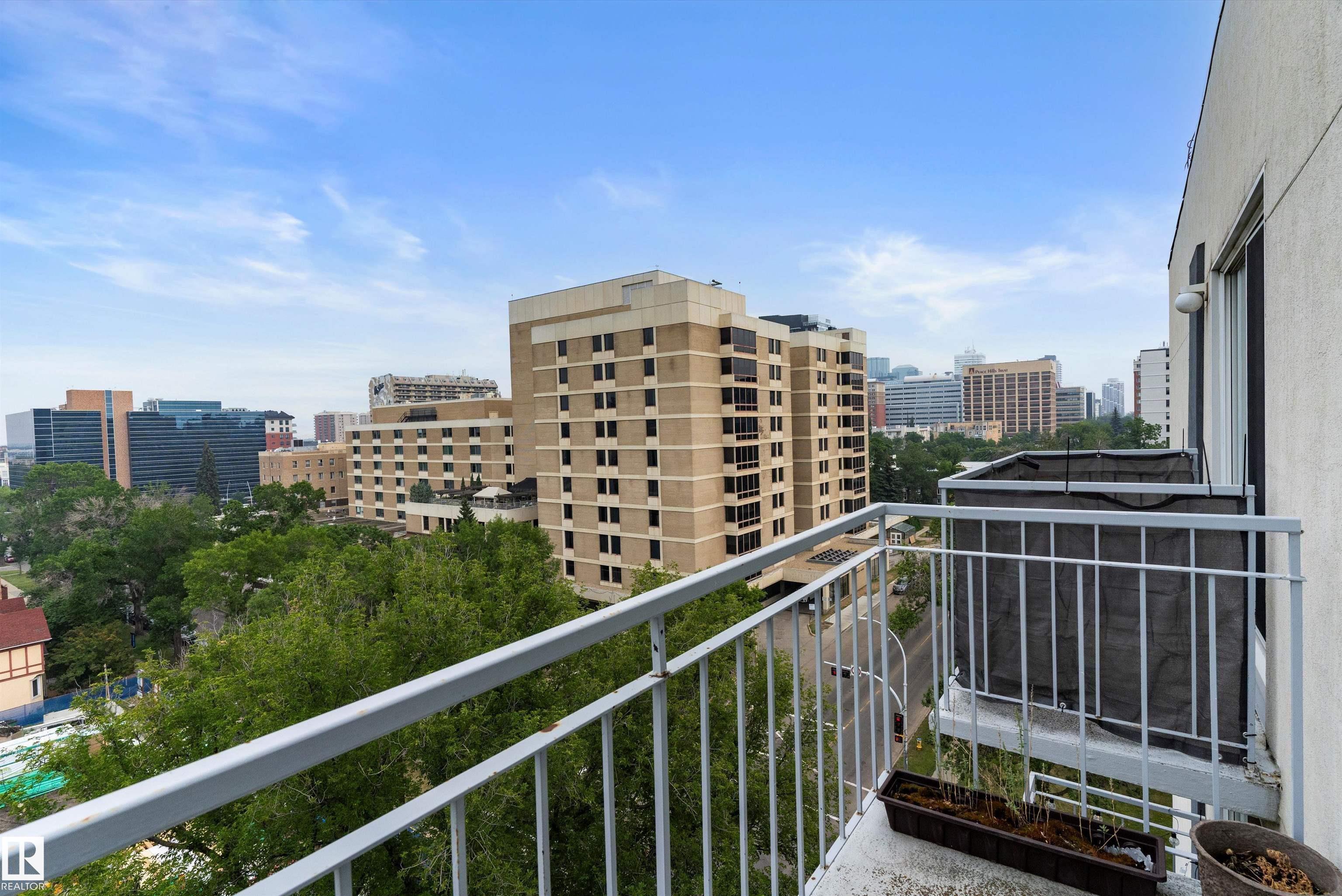 https://zimg.paragon.ice.com/ParagonImages/Property/PM/RAE/225400210/12/0/0/da9e95e81a0d9f3ab1487c7ad133af13/1/46e960b921859ed61b77c4461dfb15c7/225400210-63d43c4c-eb97-4a36-b28e-b95a68bb18cb.JPG