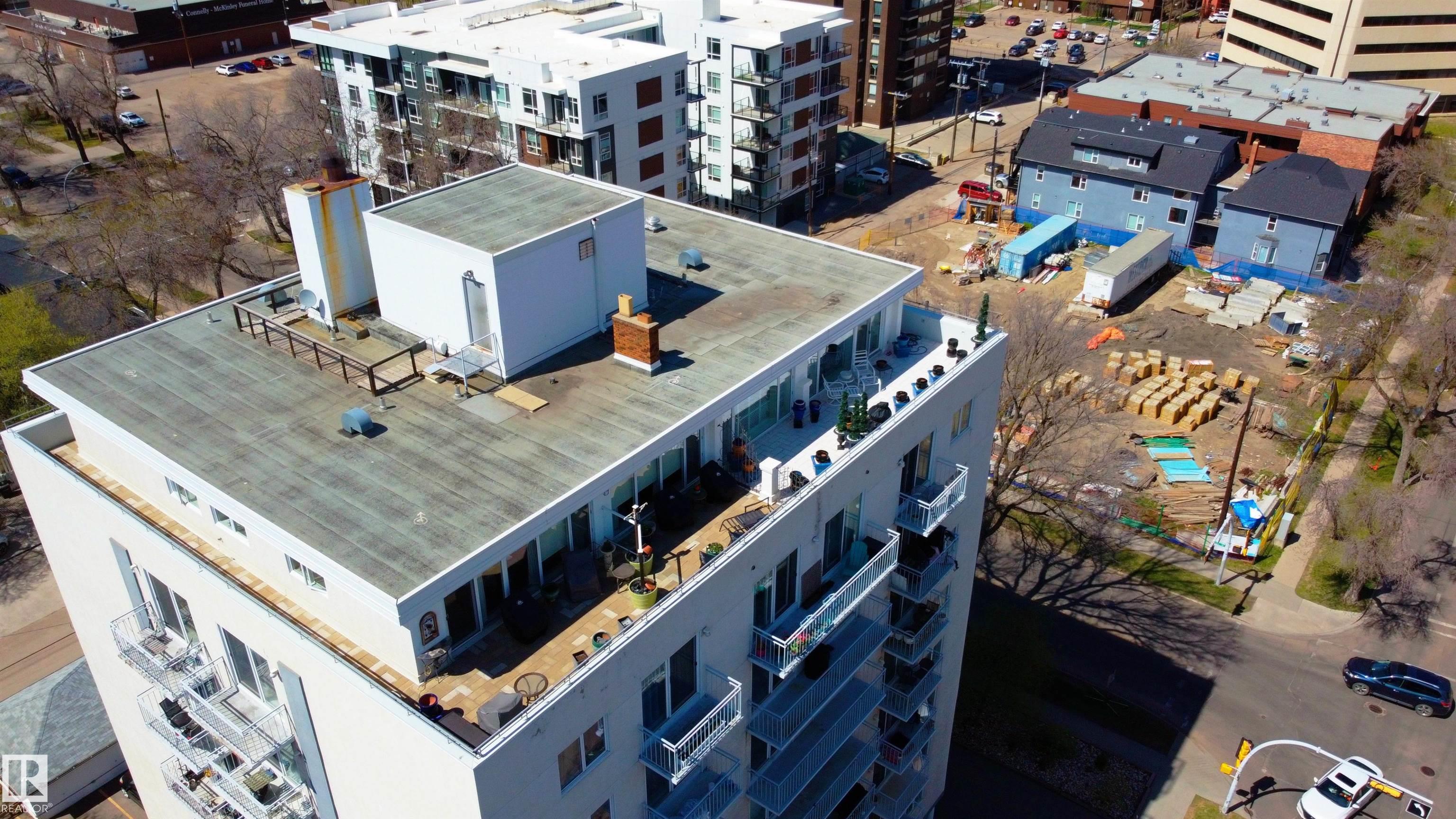 https://zimg.paragon.ice.com/ParagonImages/Property/PM/RAE/225400210/15/0/0/dc2b4933e81c9856f529a0d65e200de4/1/46e960b921859ed61b77c4461dfb15c7/225400210-b9ba5114-53c2-47e5-85e6-b367052d042d.JPG