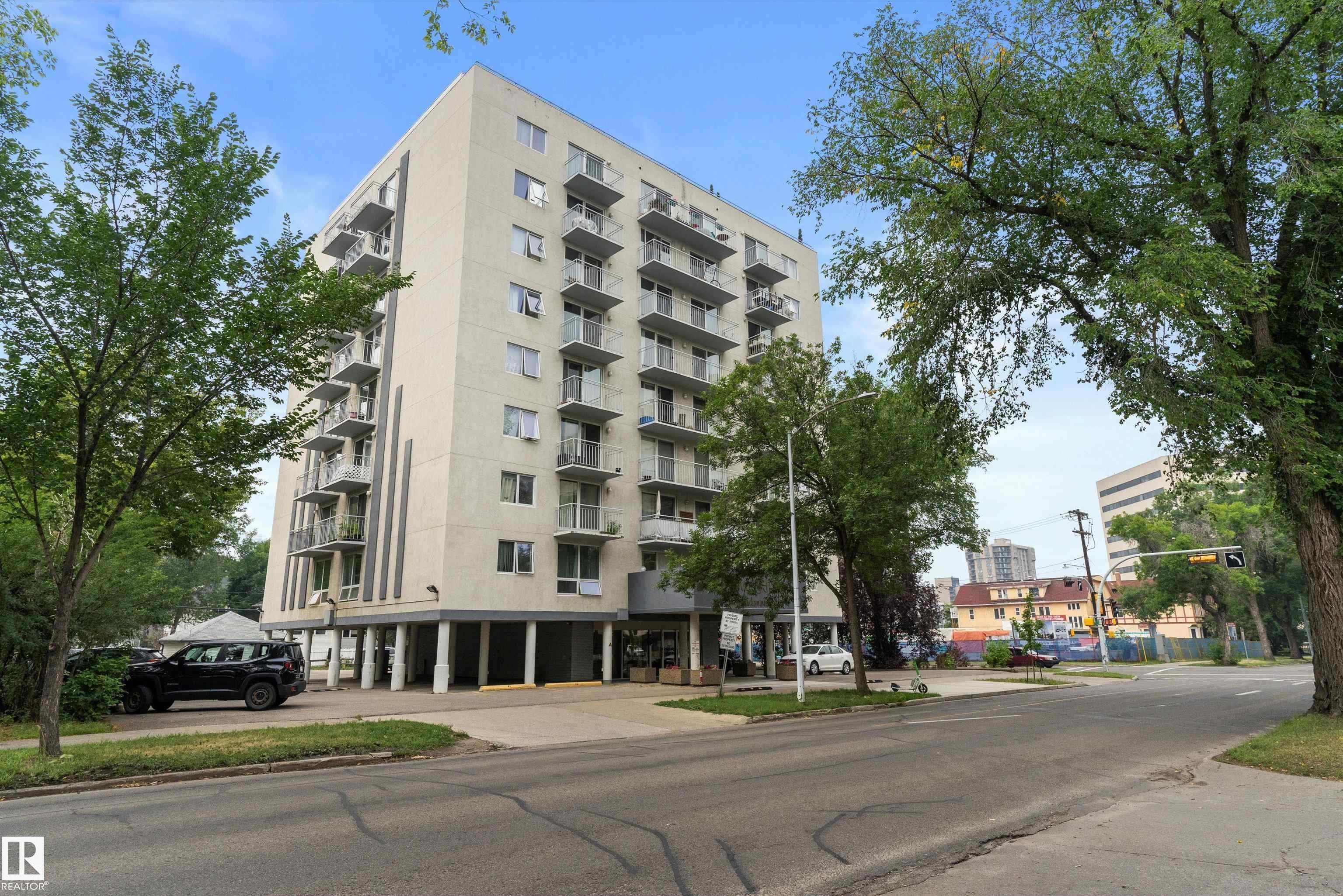 https://zimg.paragon.ice.com/ParagonImages/Property/PM/RAE/225400210/21/0/0/5aef0e17c5b61248e12679e65cd75fa3/1/46e960b921859ed61b77c4461dfb15c7/225400210-f816655c-c99e-4681-821f-2313eb234cd2.JPG