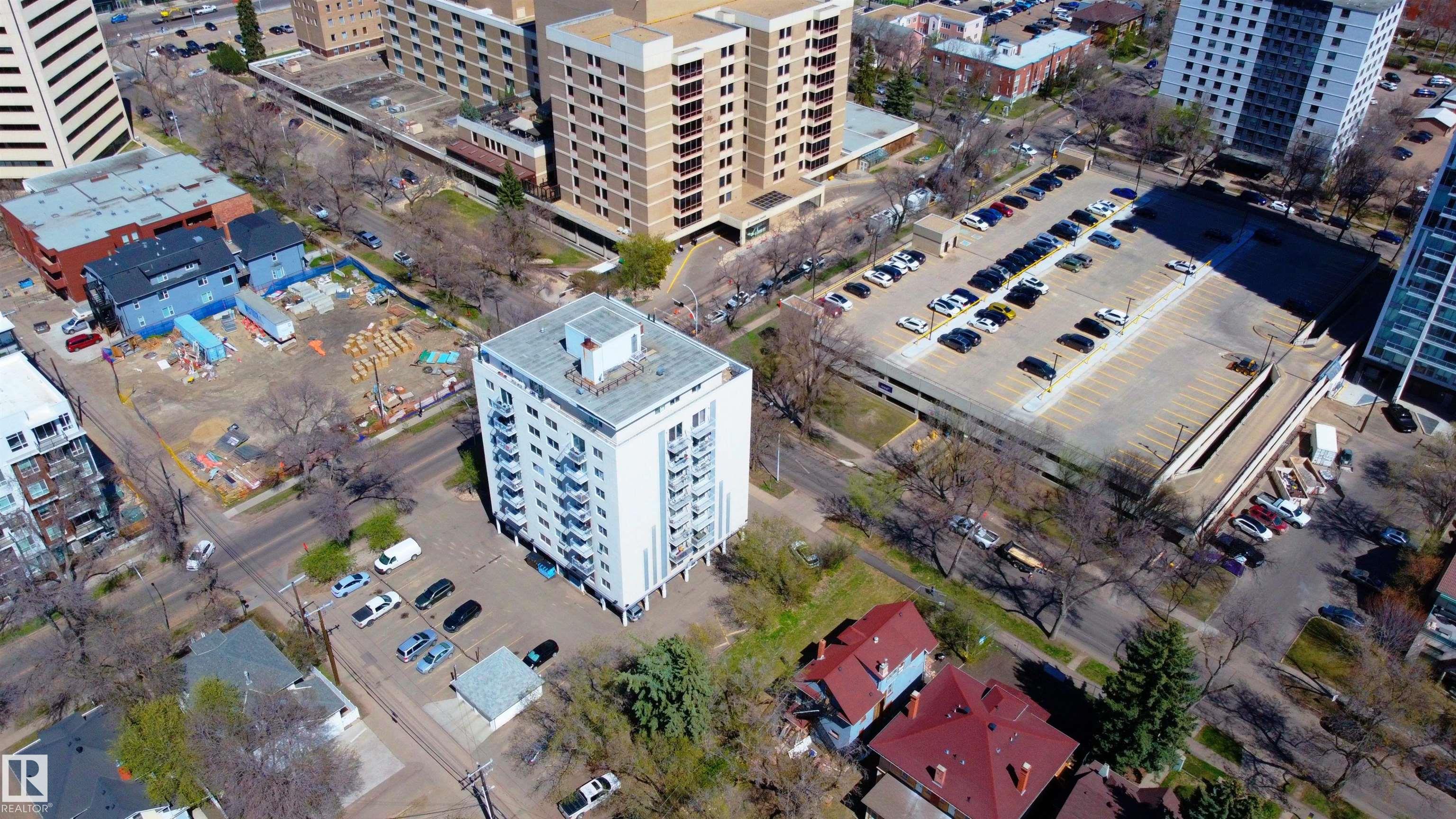 https://zimg.paragon.ice.com/ParagonImages/Property/PM/RAE/225400210/23/0/0/f983ae9004f90942b2923b57b7f89767/1/46e960b921859ed61b77c4461dfb15c7/225400210-3aa5e95d-f0e3-477b-9bb5-03317cdaa27b.JPG