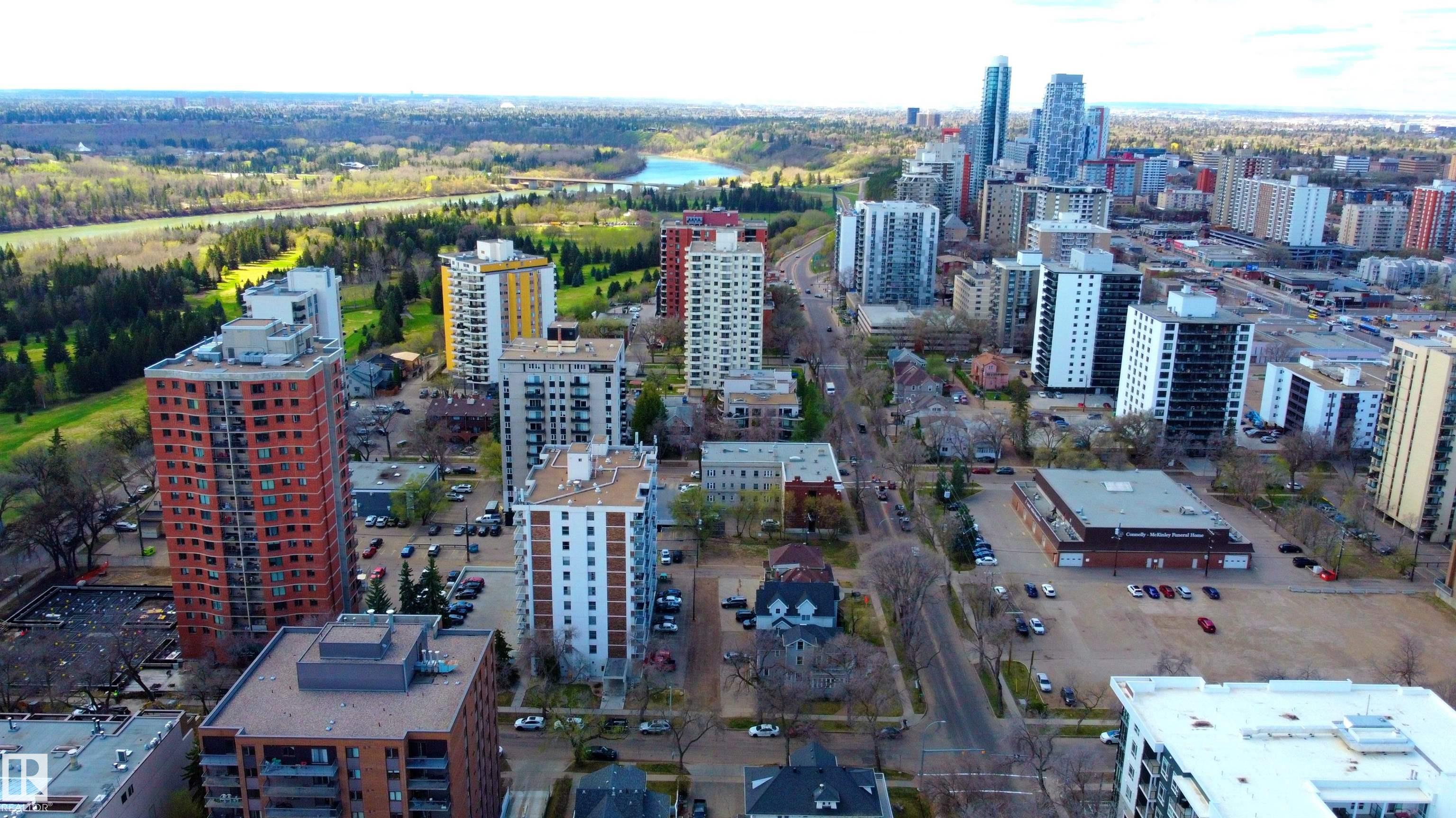 https://zimg.paragon.ice.com/ParagonImages/Property/PM/RAE/225400210/27/0/0/a9920c647bb40afc94dd16ecf712b1b2/1/46e960b921859ed61b77c4461dfb15c7/225400210-490f8b13-6680-47d4-aad1-2a1b6713b518.JPG
