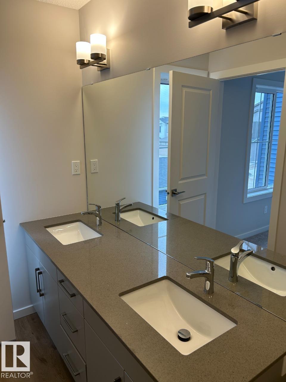 Picture for 412 26 ST SW