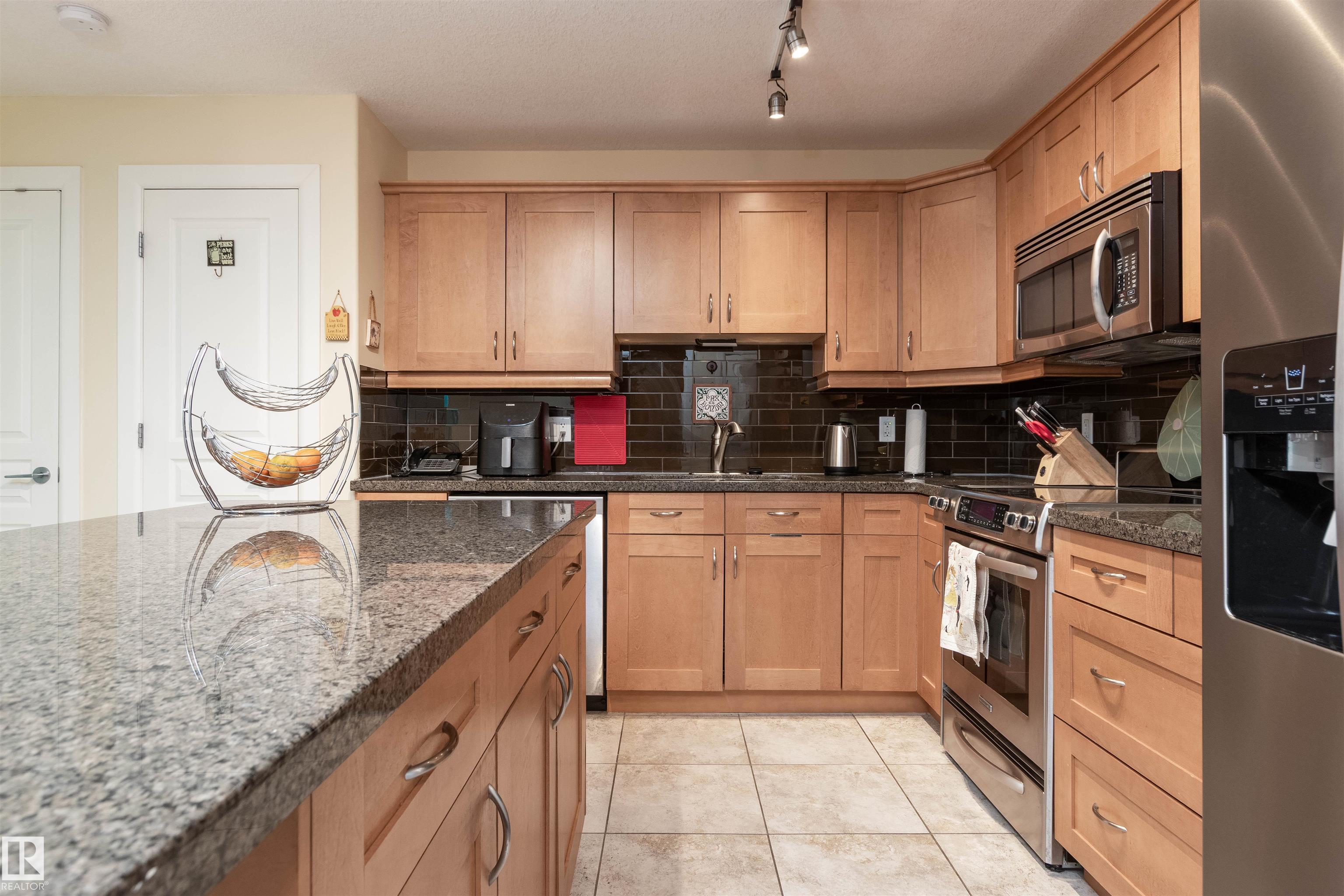 Photo 7 at 321 - 400 Palisades Way, Centennial Village, Sherwood Park
