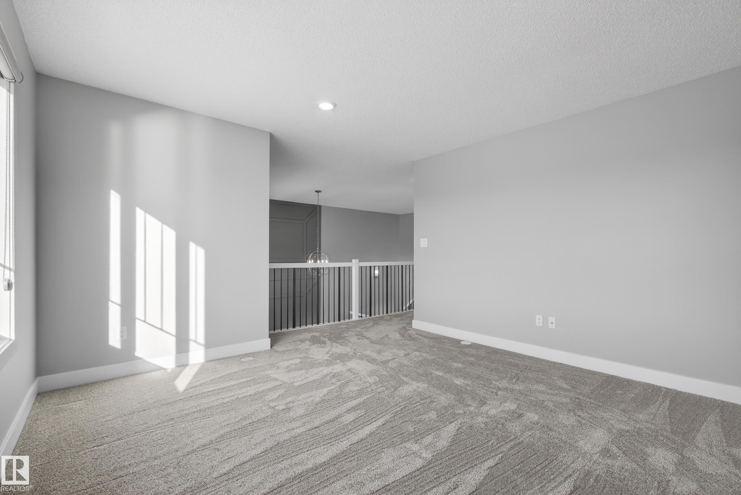 https://zimg.paragon.ice.com/ParagonImages/Property/PM/RAE/225400235/26/0/0/bbaeb889a3752745c801016078c918f9/1/748bd295601574fe3f0bb6c900a6e1e0/225400235-C58E2317-4E1C-46F7-8F9E-FCB42B9A9FBC.JPG