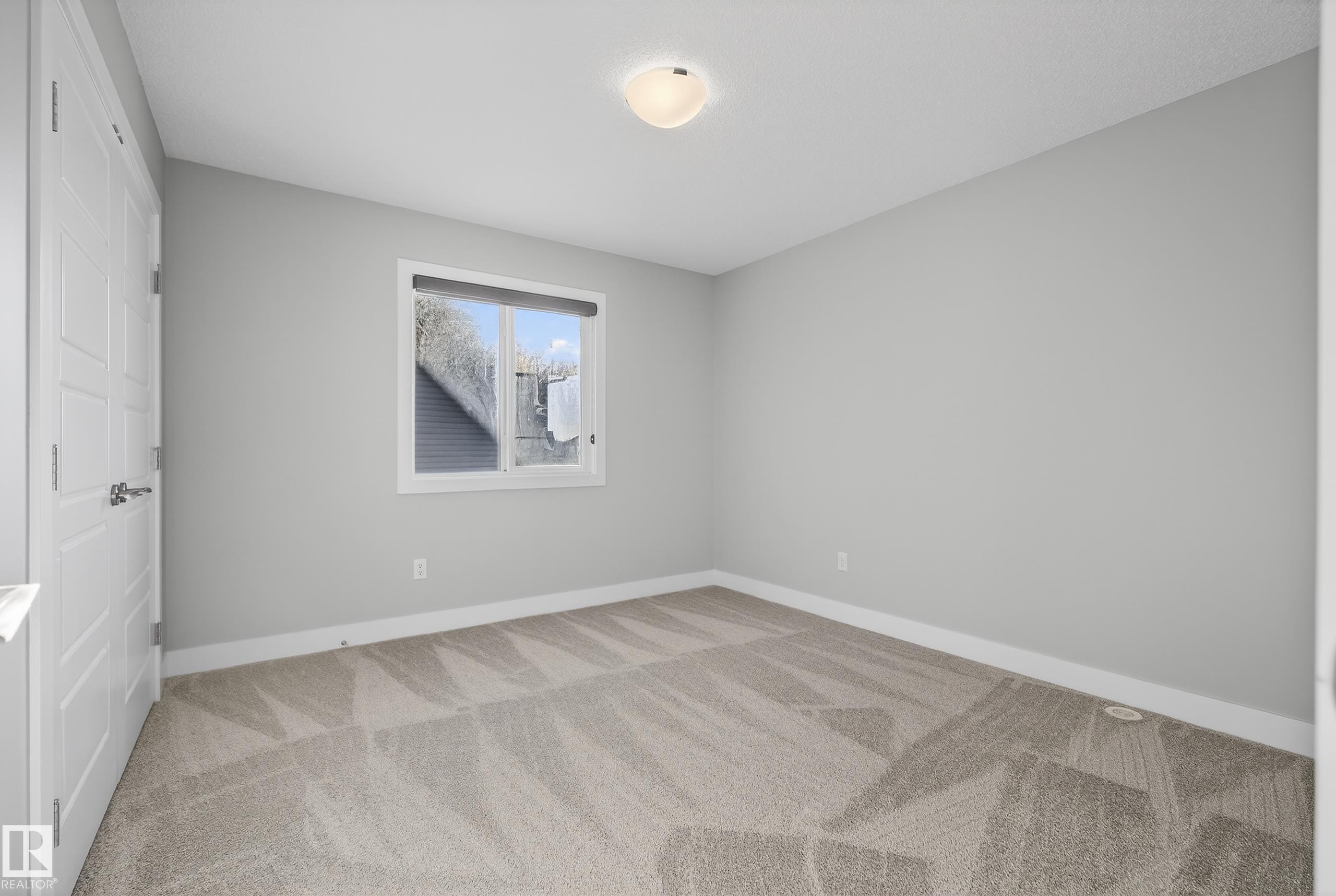 https://zimg.paragon.ice.com/ParagonImages/Property/PM/RAE/225400235/38/0/0/6c508850e5f19f25f9a5ffb06220d694/1/748bd295601574fe3f0bb6c900a6e1e0/225400235-157CE45B-70AB-4E2D-9CF2-3266BF42FDA0.JPG