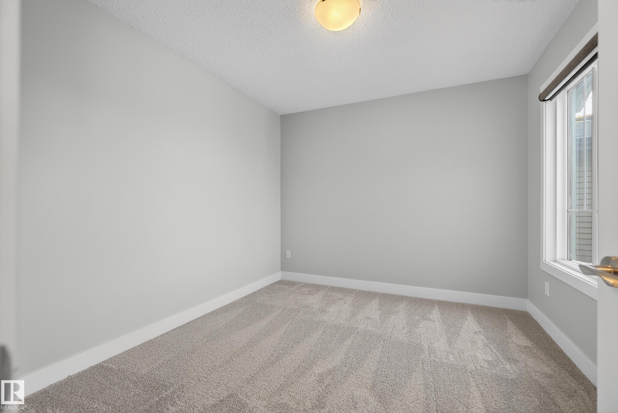 https://zimg.paragon.ice.com/ParagonImages/Property/PM/RAE/225400235/42/0/0/54bd8663f6f5b37c0acd428ba5273176/1/748bd295601574fe3f0bb6c900a6e1e0/225400235-A9AFF13B-D856-4089-9B05-0B30B71CCE96.JPG