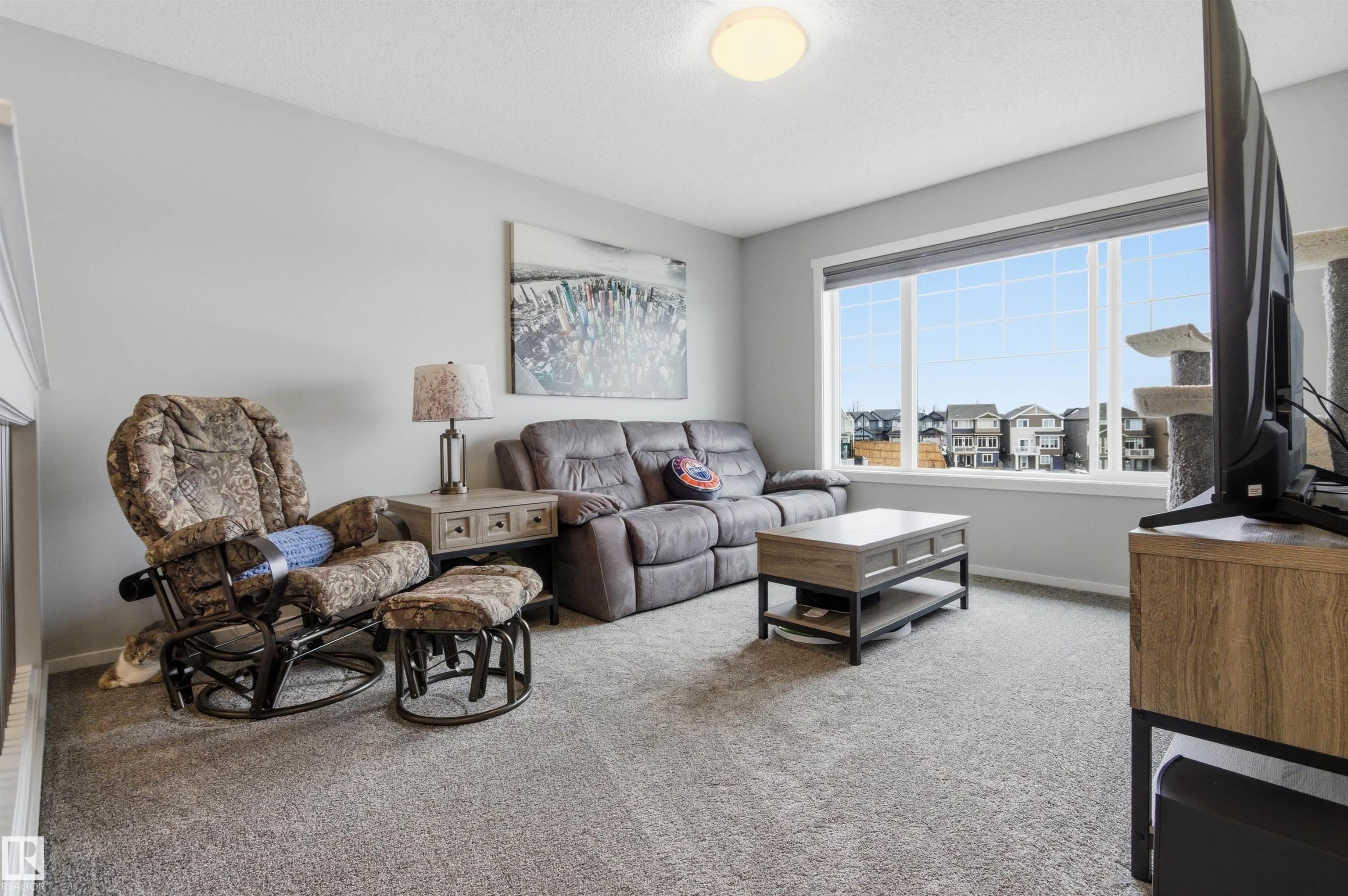 https://zimg.paragon.ice.com/ParagonImages/Property/PM/RAE/225400237/21/0/0/5ada9254e9e23c8501bb851c2c56bb24/1/0759a59cbb35d25a27926293c215bdc8/225400237-d66fd95e-903d-4ea4-ac18-547a19c5cacd.JPG
