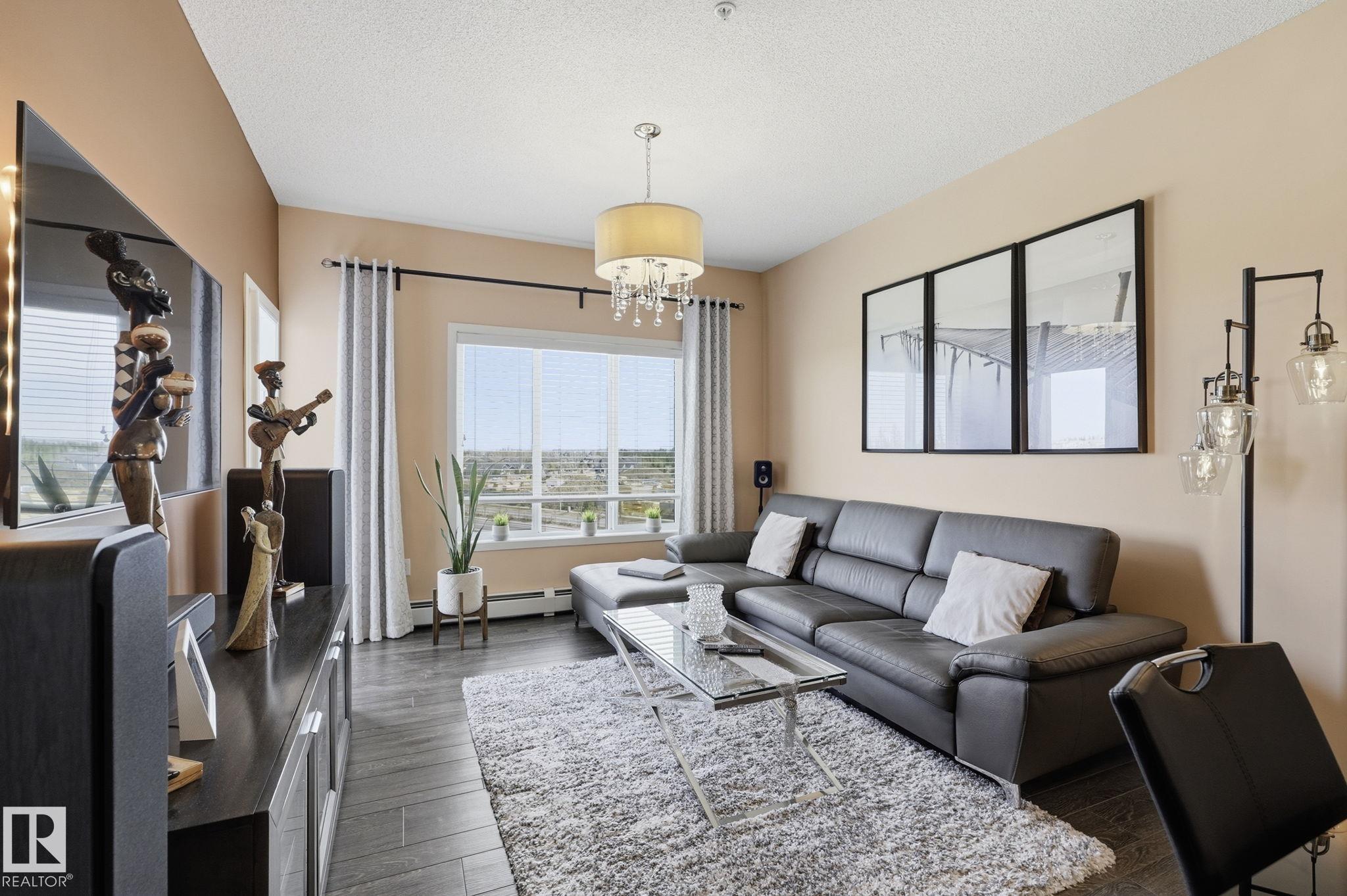 https://zimg.paragon.ice.com/ParagonImages/Property/PM/RAE/225400242/10/0/0/b665a1ef489407f6e45ef8a3513283aa/1/ce0d7a4ede54b023179ac4b84e7a4f44/225400242-483d596f-f332-4693-b2d5-9c52c019350e.JPG