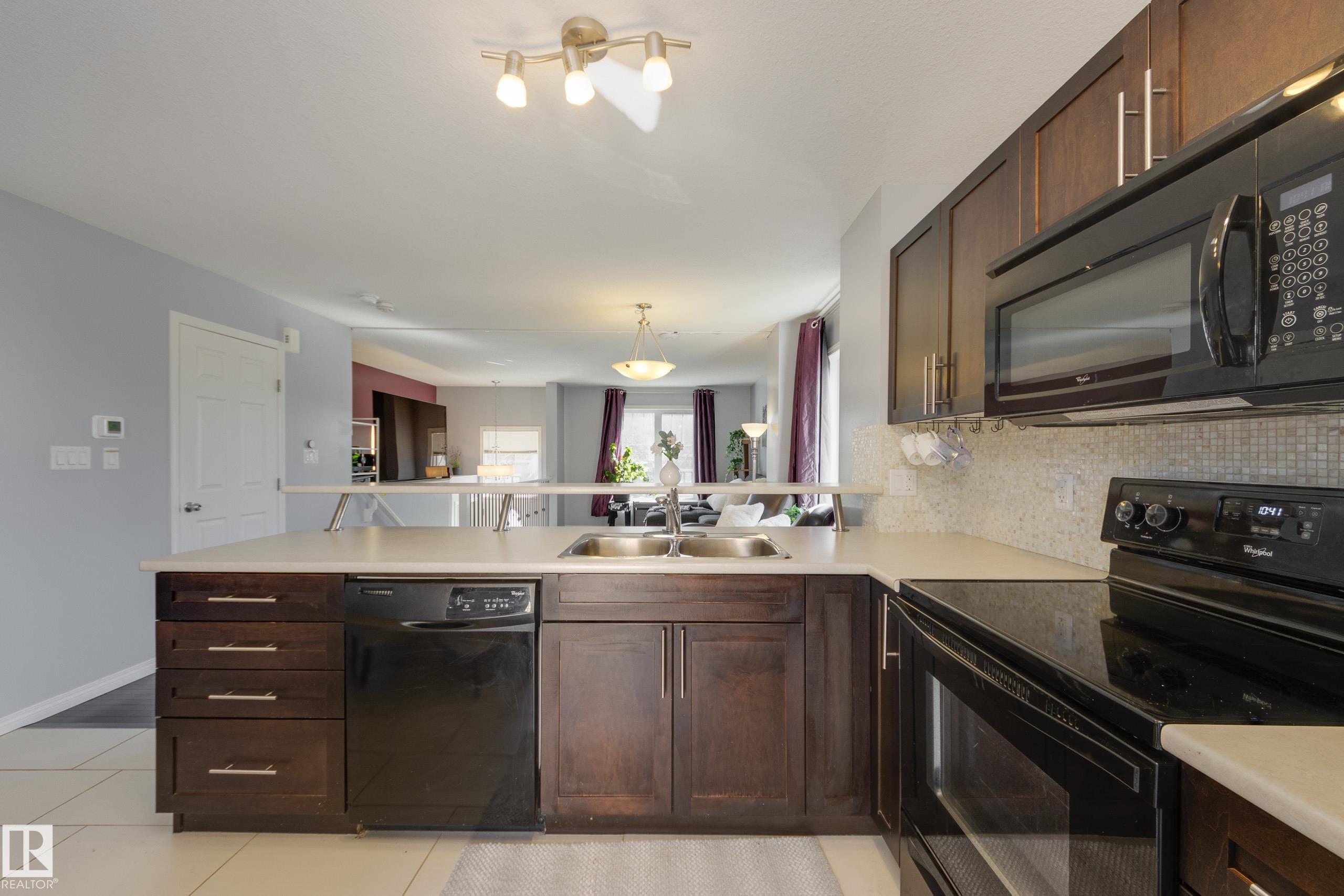 Photo 12 at 4908 Terwillegar Common NW, South Terwillegar, Edmonton