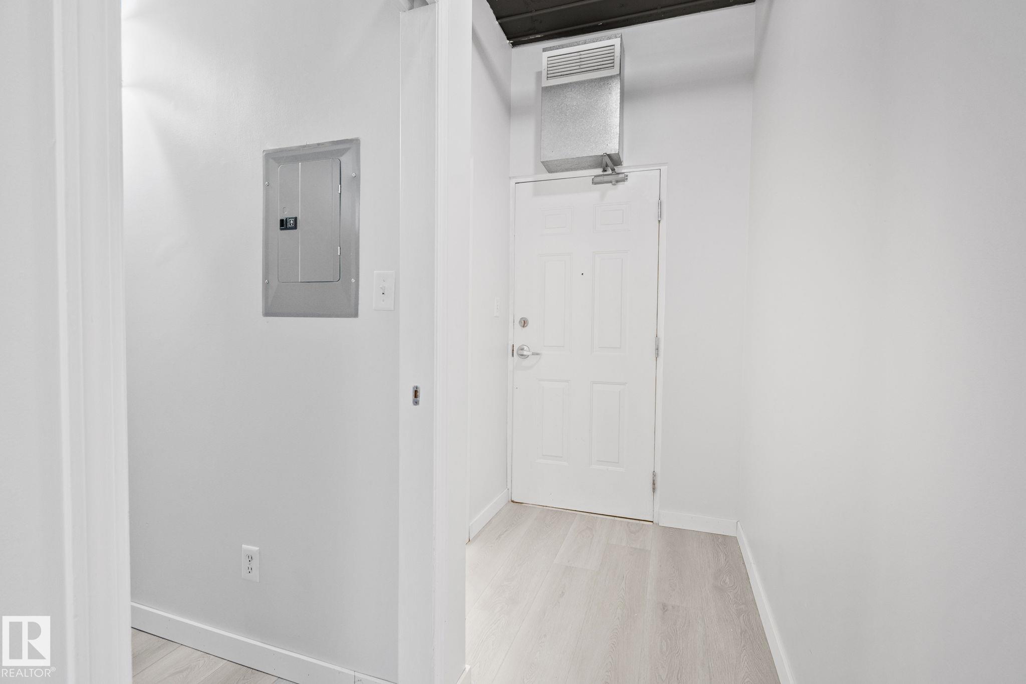 https://zimg.paragon.ice.com/ParagonImages/Property/PM/RAE/225400248/14/0/0/a1d442e7876e8dd3729a81cf97d91a78/1/a859ac2fa7ab7ee03de6a67f4594d8a4/225400248-919b1a7f-c1f4-4cfc-b330-fc7326b2d66a.JPG