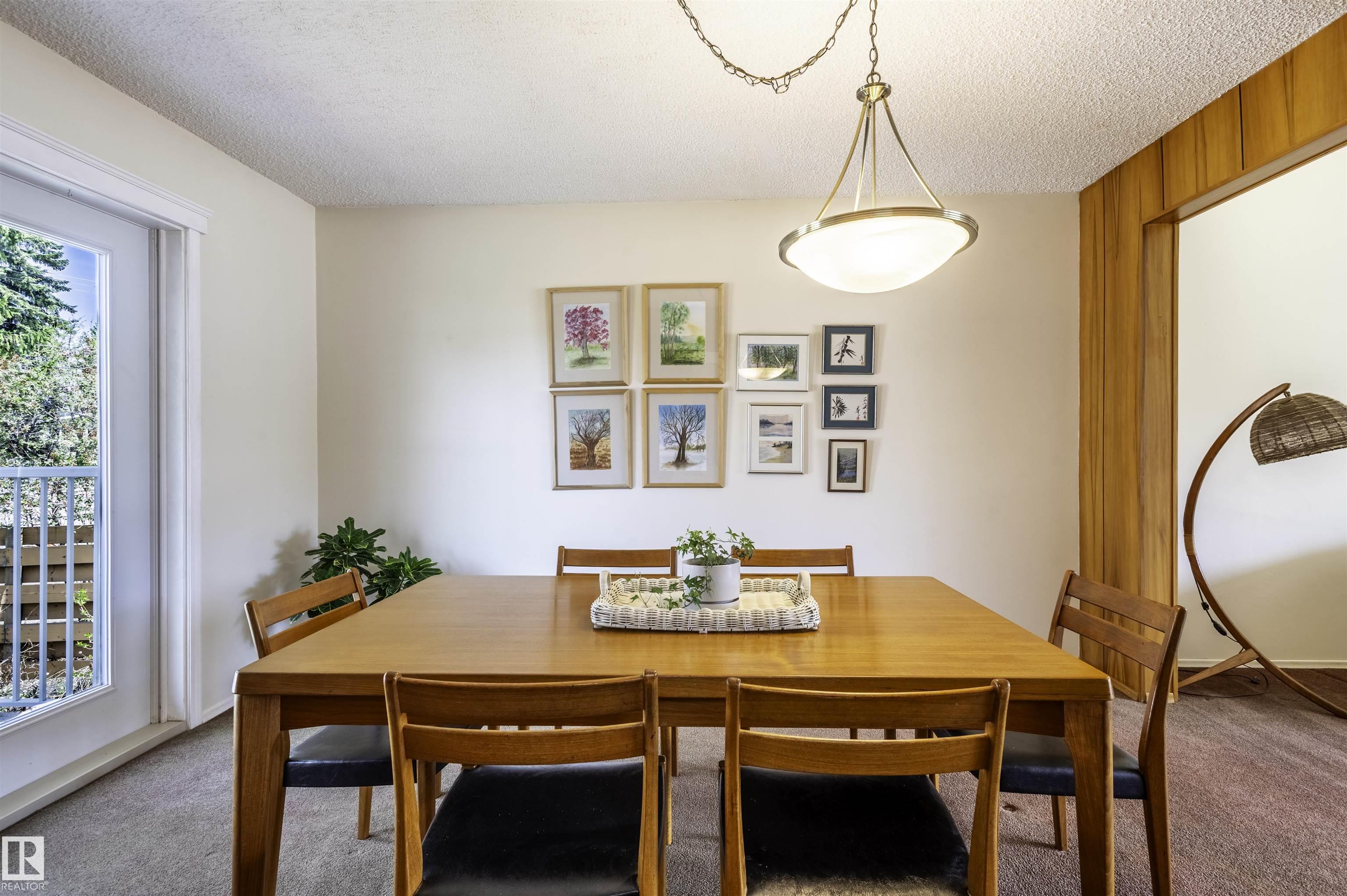 https://zimg.paragon.ice.com/ParagonImages/Property/PM/RAE/225400249/11/0/0/9c5d99a03ba413dddca5965e21ab1e2e/1/39e8d5ae73f8a776c14438e1beb7df04/225400249-aa87e194-53a4-4dce-8a68-d018597e50e0.JPG