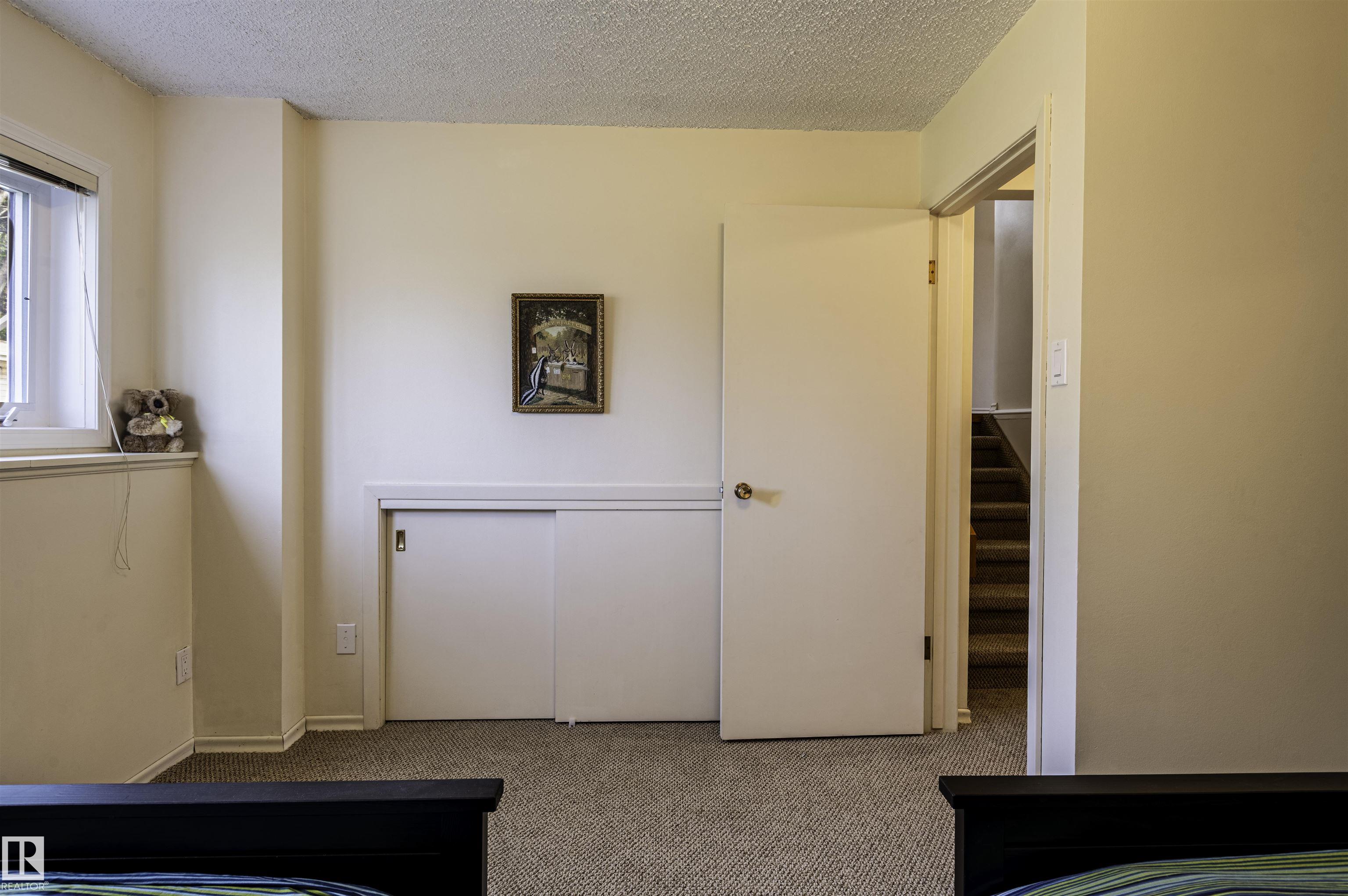https://zimg.paragon.ice.com/ParagonImages/Property/PM/RAE/225400249/35/0/0/29cf6f1cd7cd79481a21bf57e12eb100/1/39e8d5ae73f8a776c14438e1beb7df04/225400249-6e9b0d33-52bd-431b-a50f-cfcffdc92242.JPG