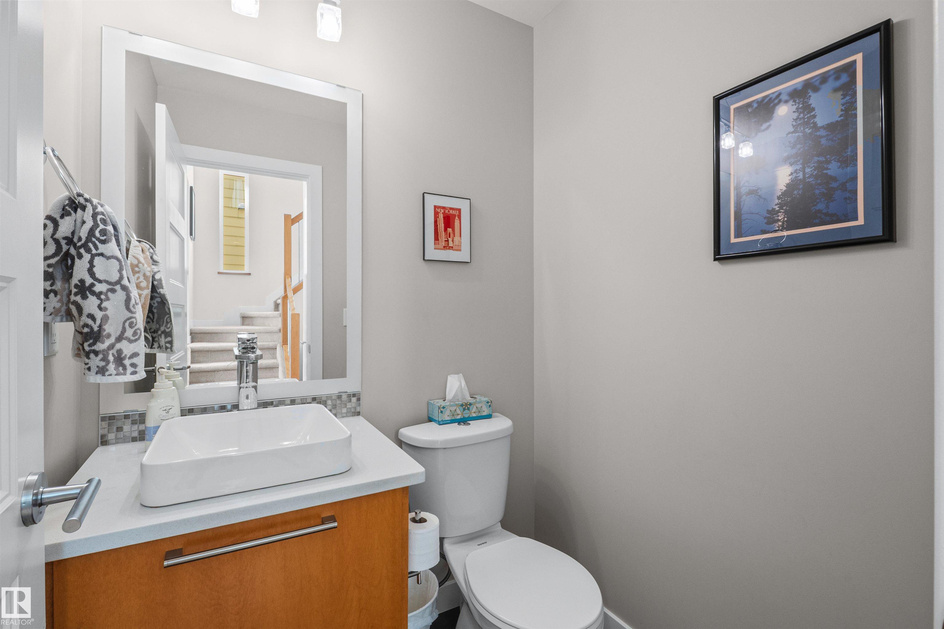 Photo 11 at 8839 93 Street NW, Bonnie Doon, Edmonton