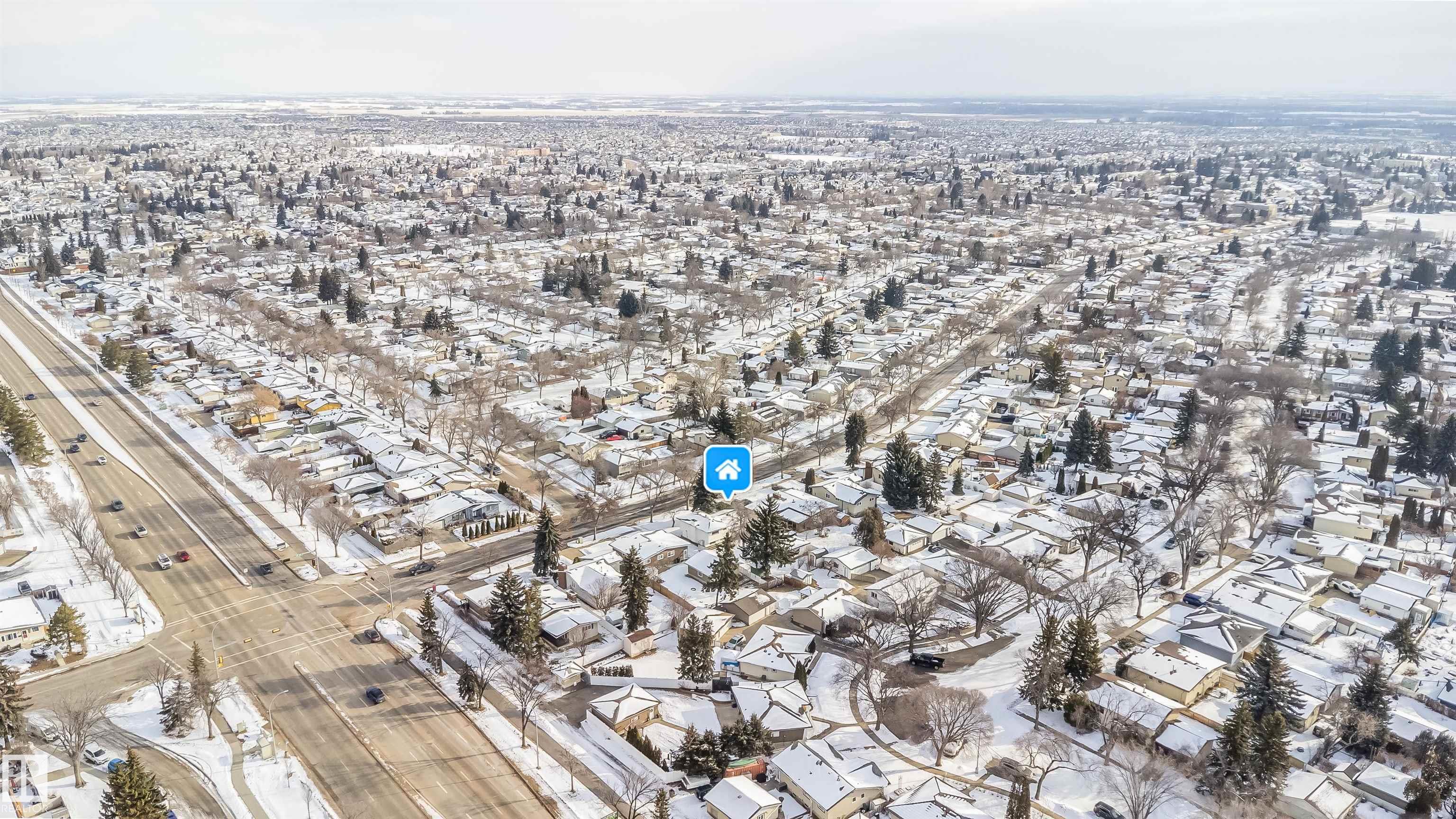 https://zimg.paragon.ice.com/ParagonImages/Property/PM/RAE/225400260/18/0/0/a90256e803a52110aa0395de153ab0ae/1/2136b43065447a4722d14ade9acdb326/225400260-afc73a3b-6866-4ad4-aa06-6bf64e6aa1ee.JPG