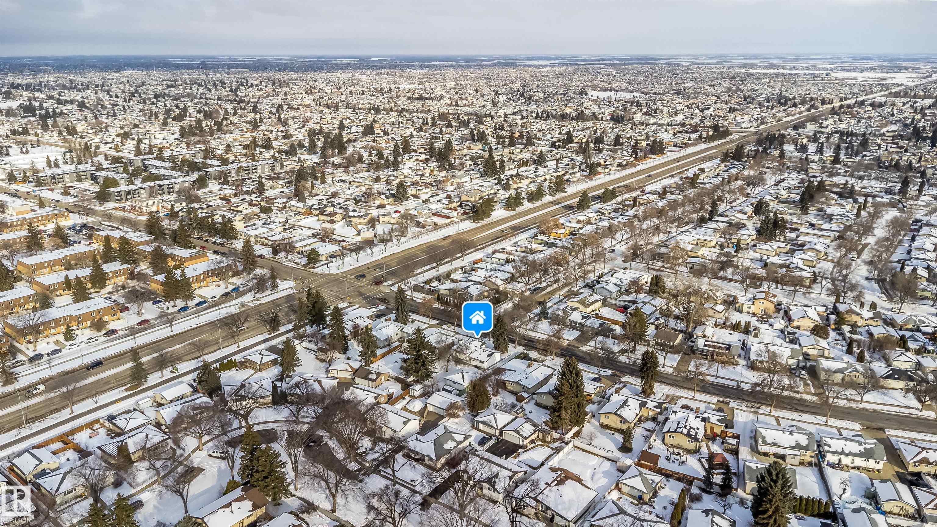 https://zimg.paragon.ice.com/ParagonImages/Property/PM/RAE/225400260/19/0/0/c357a94a4127f0fa81b339f7e73c58ee/1/2136b43065447a4722d14ade9acdb326/225400260-454f0b6c-2754-4095-a56a-0edd9877513c.JPG