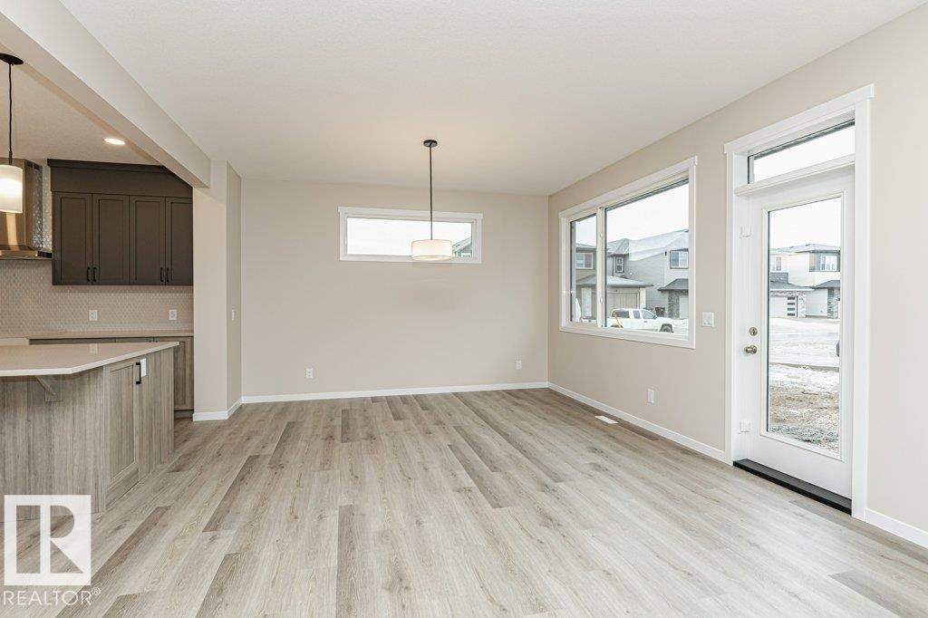 https://zimg.paragon.ice.com/ParagonImages/Property/PM/RAE/225400261/17/0/0/e23ffc7639a0353d457470833e950c4f/1/73861c4e781a5b689d4b82c2e13af30b/225400261-f9799f51-ebc0-447a-99c5-c0b53ba4c087.JPG