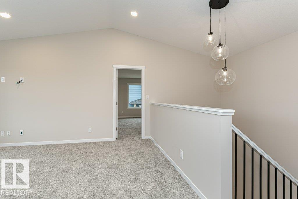https://zimg.paragon.ice.com/ParagonImages/Property/PM/RAE/225400261/23/0/0/1a9e0029dadb0da31f1977a02e5e016f/1/73861c4e781a5b689d4b82c2e13af30b/225400261-952df2bb-49c8-4d6e-9f72-54d2ee23a747.JPG
