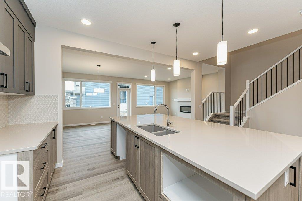 https://zimg.paragon.ice.com/ParagonImages/Property/PM/RAE/225400261/9/0/0/a8d5c94d5d42fe6ffac9495480ea64a0/1/73861c4e781a5b689d4b82c2e13af30b/225400261-5444dd17-b9b5-4069-8fb1-6fb8b6579d42.JPG