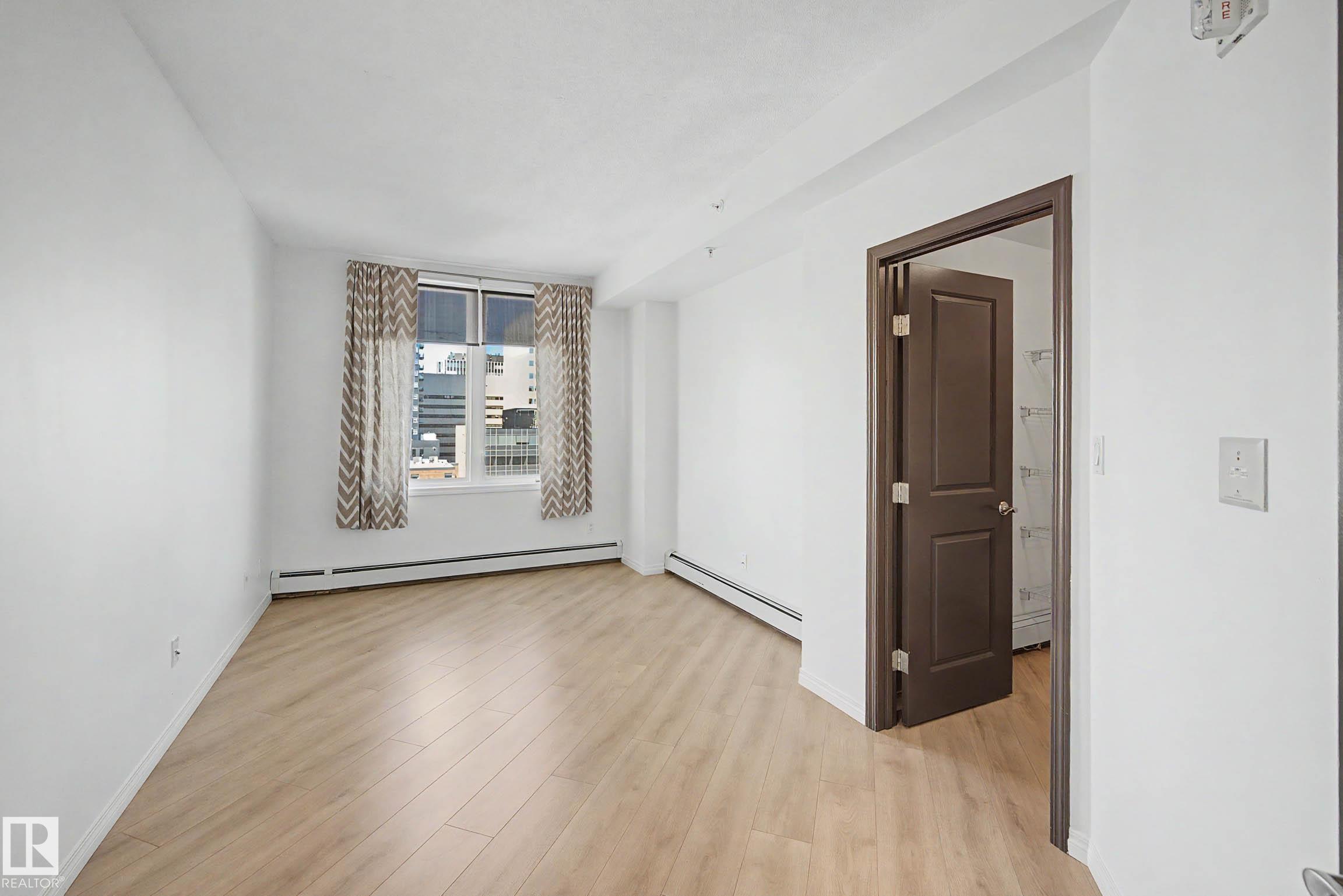 https://zimg.paragon.ice.com/ParagonImages/Property/PM/RAE/225400265/23/0/0/5f2feaf8c7b1bb05ff04e60018eefa15/1/c6ac1a2a3fb71b37f89265dd836a074d/225400265-84dbbc7c-d1fa-44fe-858c-5c7590ed3e7c.JPG