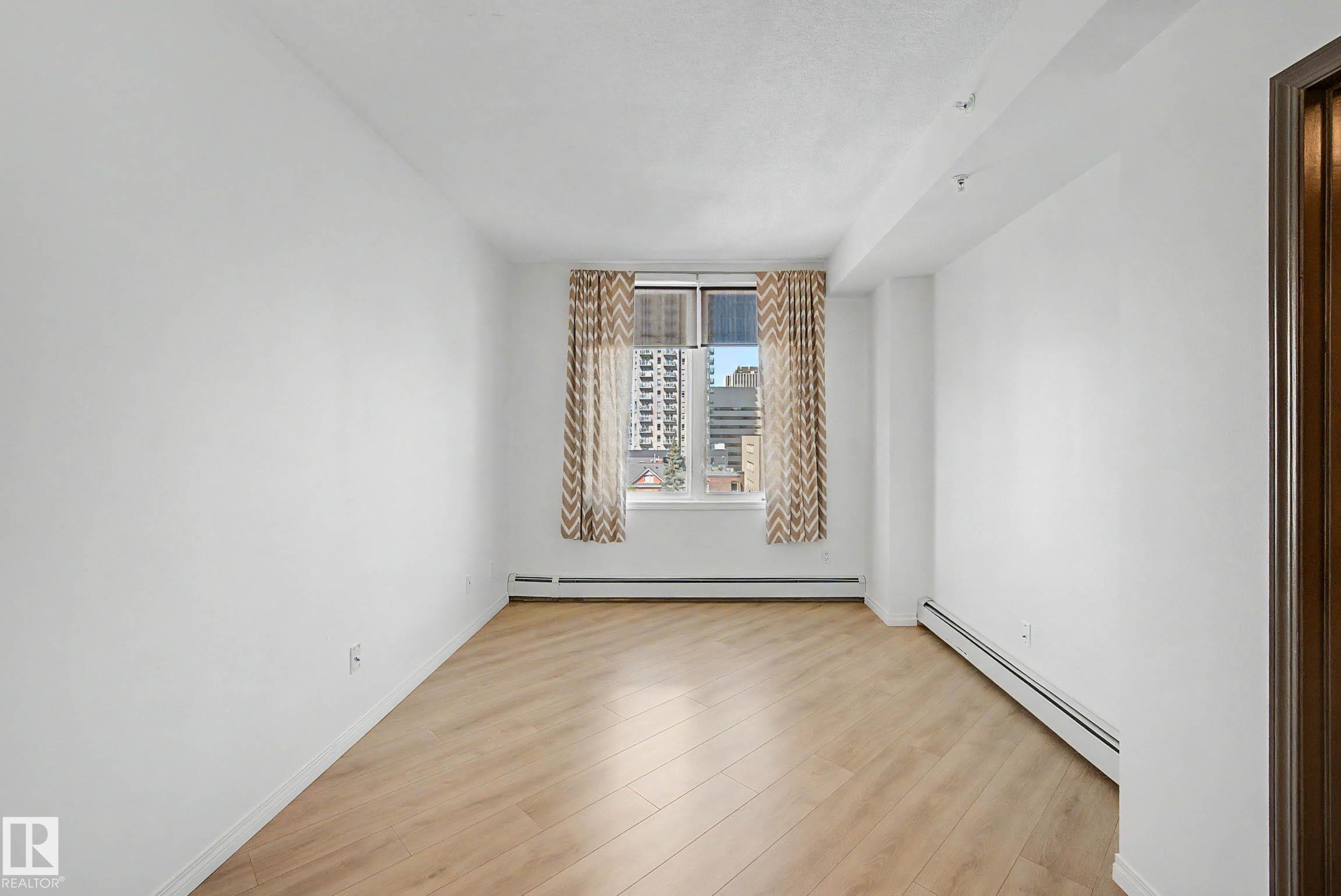 https://zimg.paragon.ice.com/ParagonImages/Property/PM/RAE/225400265/24/0/0/8fa8c9f749892a5e35044885c4a484b6/1/c6ac1a2a3fb71b37f89265dd836a074d/225400265-768fe99f-2cf1-4058-b77b-0fce3f856fa1.JPG