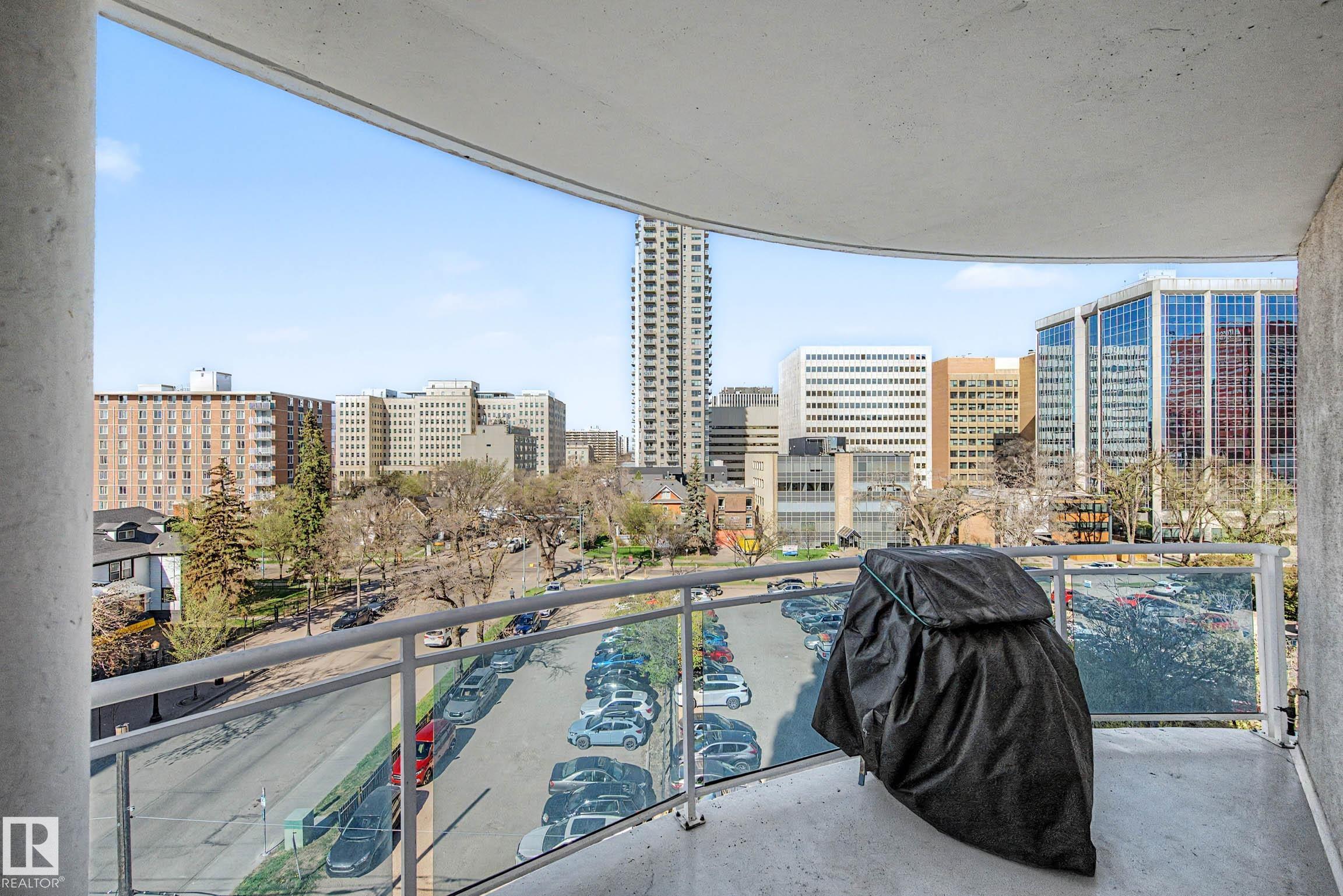 https://zimg.paragon.ice.com/ParagonImages/Property/PM/RAE/225400265/29/0/0/886f34d9c241cb7a31800432b7019d01/1/c6ac1a2a3fb71b37f89265dd836a074d/225400265-9faab9d5-cc49-43ab-8242-7094e2241743.JPG