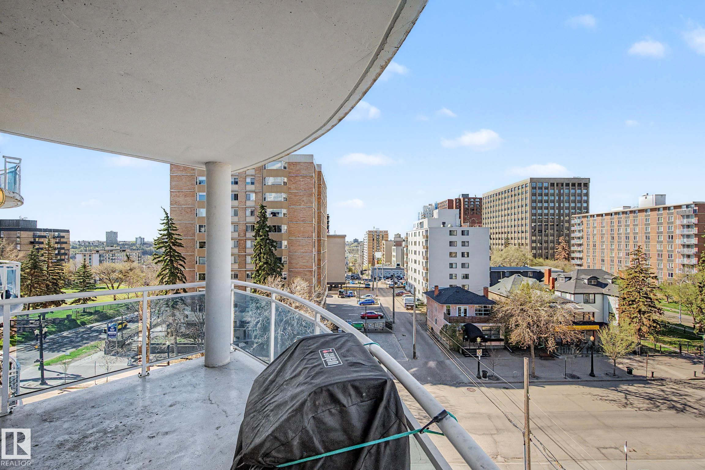 https://zimg.paragon.ice.com/ParagonImages/Property/PM/RAE/225400265/30/0/0/78ab49efc9fcc92cb16a683c866f1c67/1/c6ac1a2a3fb71b37f89265dd836a074d/225400265-8f10314e-c1a2-4da5-aaf4-f30b21a31c80.JPG