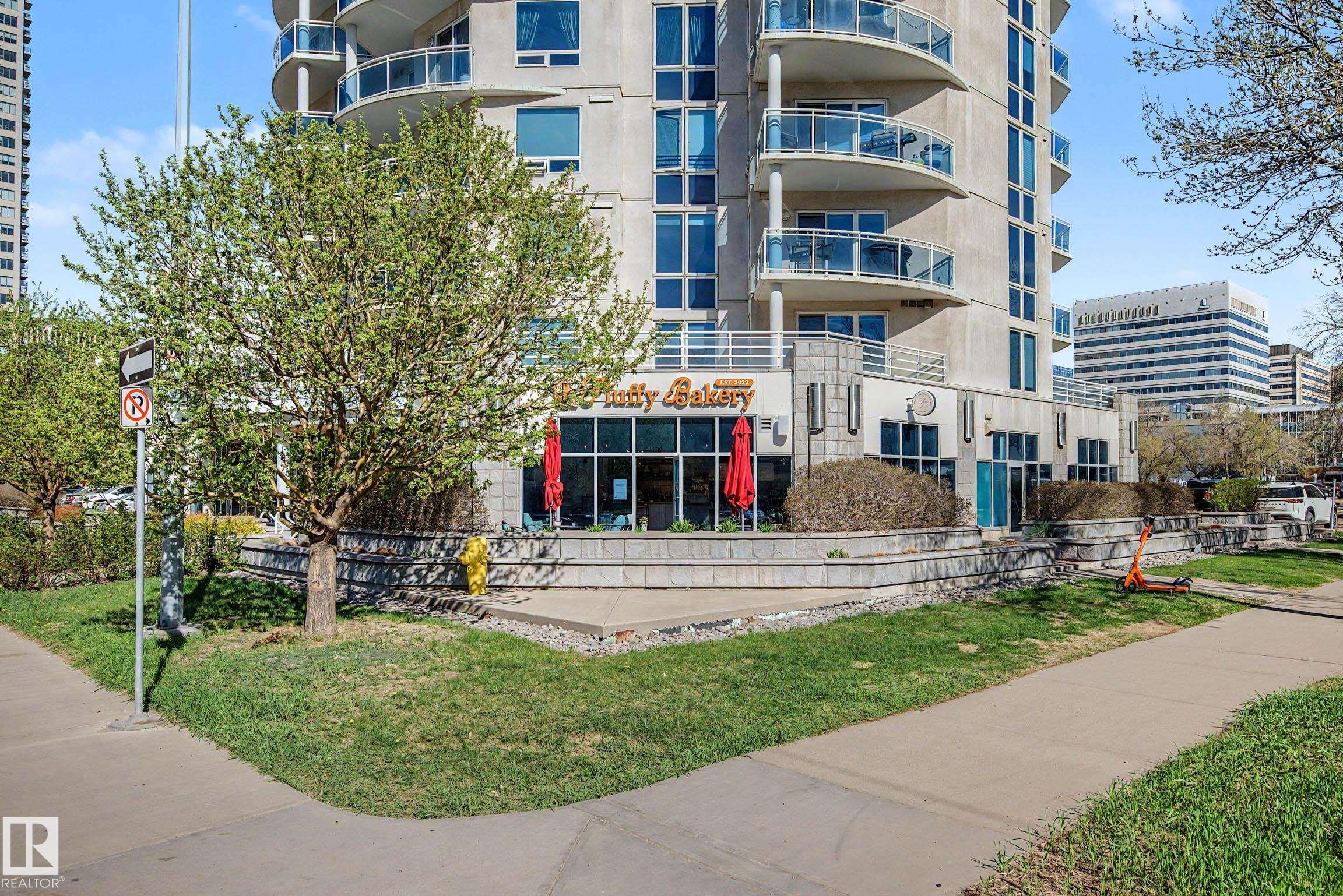 https://zimg.paragon.ice.com/ParagonImages/Property/PM/RAE/225400265/5/0/0/3b120322cbd57cb4652ca487f676b079/1/c6ac1a2a3fb71b37f89265dd836a074d/225400265-394cb3f2-047f-49ea-8313-1b90125813b0.JPG