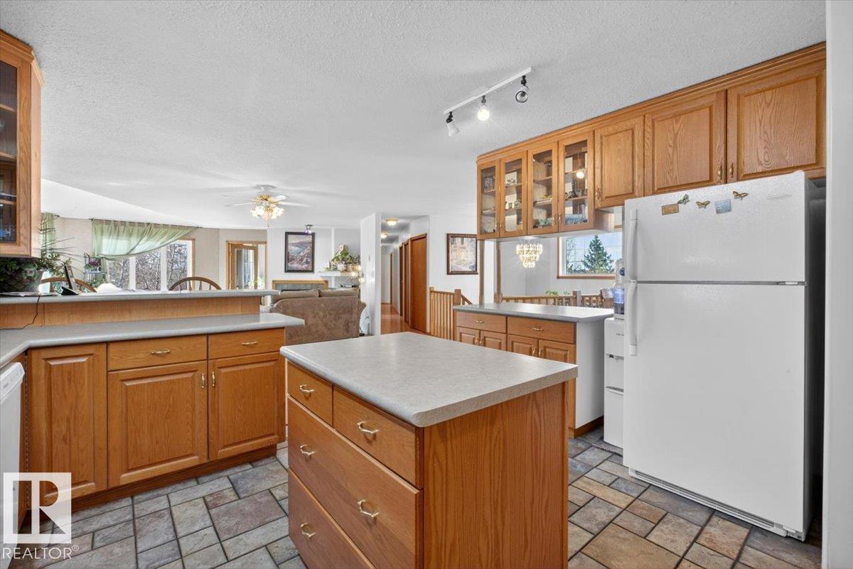 Photo 15 at 23 - 23114A Twp Road 564, Maple Ridge Estate, Rural Sturgeon County