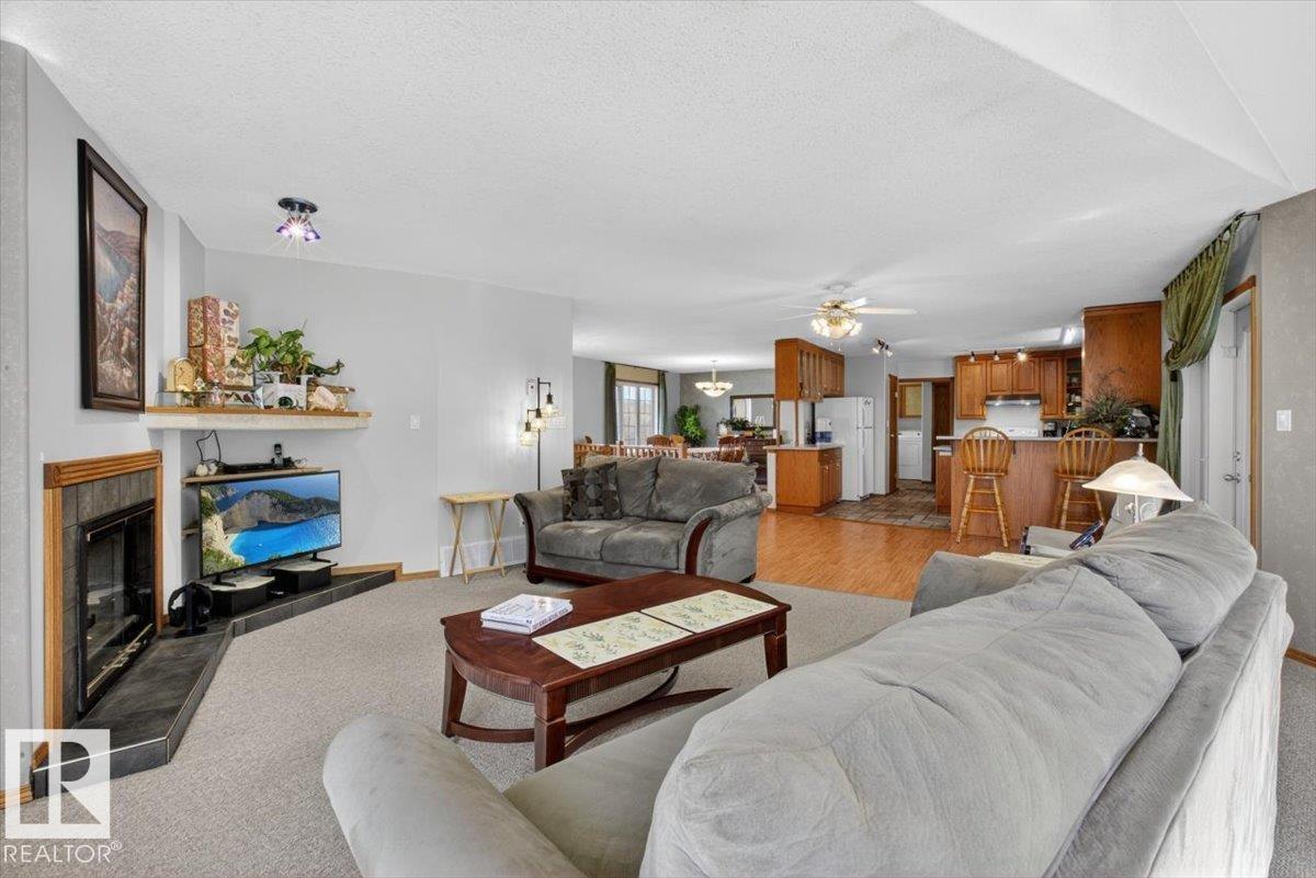 Photo 19 at 23 - 23114A Twp Road 564, Maple Ridge Estate, Rural Sturgeon County
