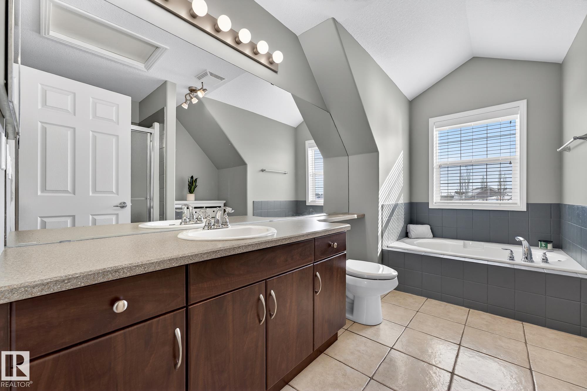 Photo 30 at 11 - 4367 Veterans Way NW, Griesbach, Edmonton