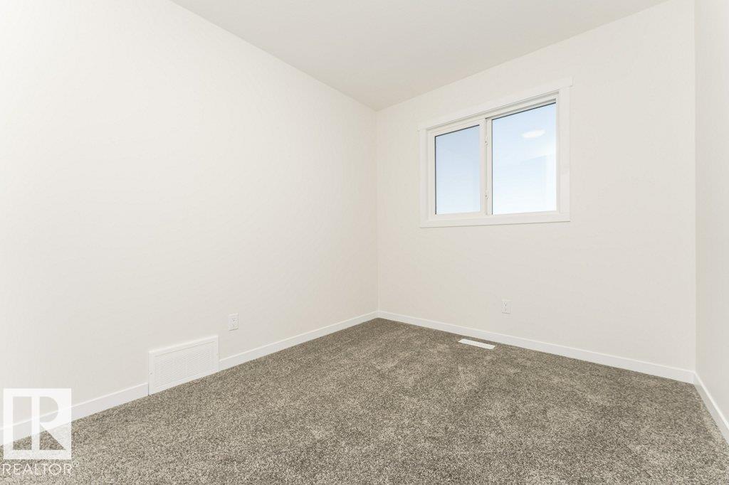 https://zimg.paragon.ice.com/ParagonImages/Property/PM/RAE/225400271/11/0/0/a3258b0f5a2b96daf221ca0d2bdcfd5c/1/fdfb596b076641ce5bff2d397072b226/225400271-defa58f9-ea7a-4b19-a15e-9b342ff05607.JPG