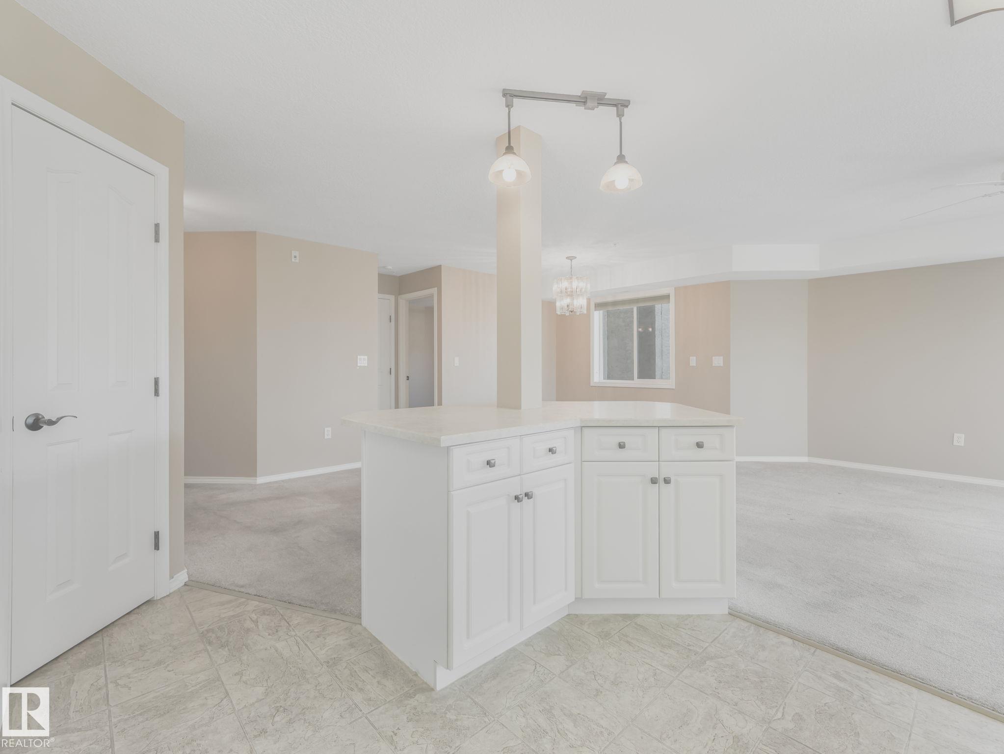 https://zimg.paragon.ice.com/ParagonImages/Property/PM/RAE/225400272/19/0/0/353e9636ca582940086476cd527ba7db/1/805a6bd90a9dddb6b0eb944bb4449b43/225400272-1547b71d-bde2-44ce-a2c2-9ace1c93b05a.JPG