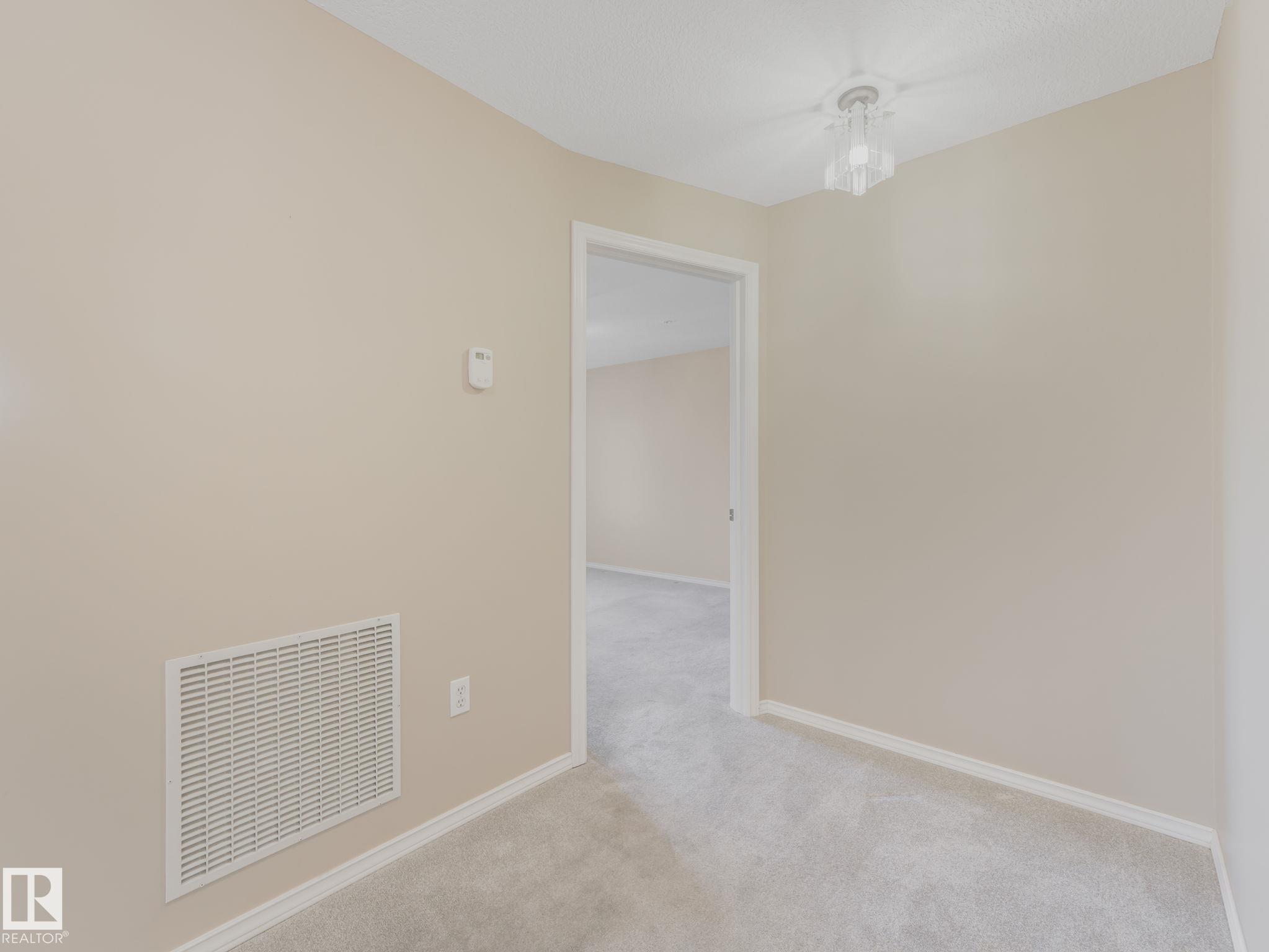 https://zimg.paragon.ice.com/ParagonImages/Property/PM/RAE/225400272/24/0/0/e2d1c0567c66f9758907a3304d9e2ef0/1/805a6bd90a9dddb6b0eb944bb4449b43/225400272-d7f0bdf0-48da-495f-ae3f-bdebe5514ebe.JPG