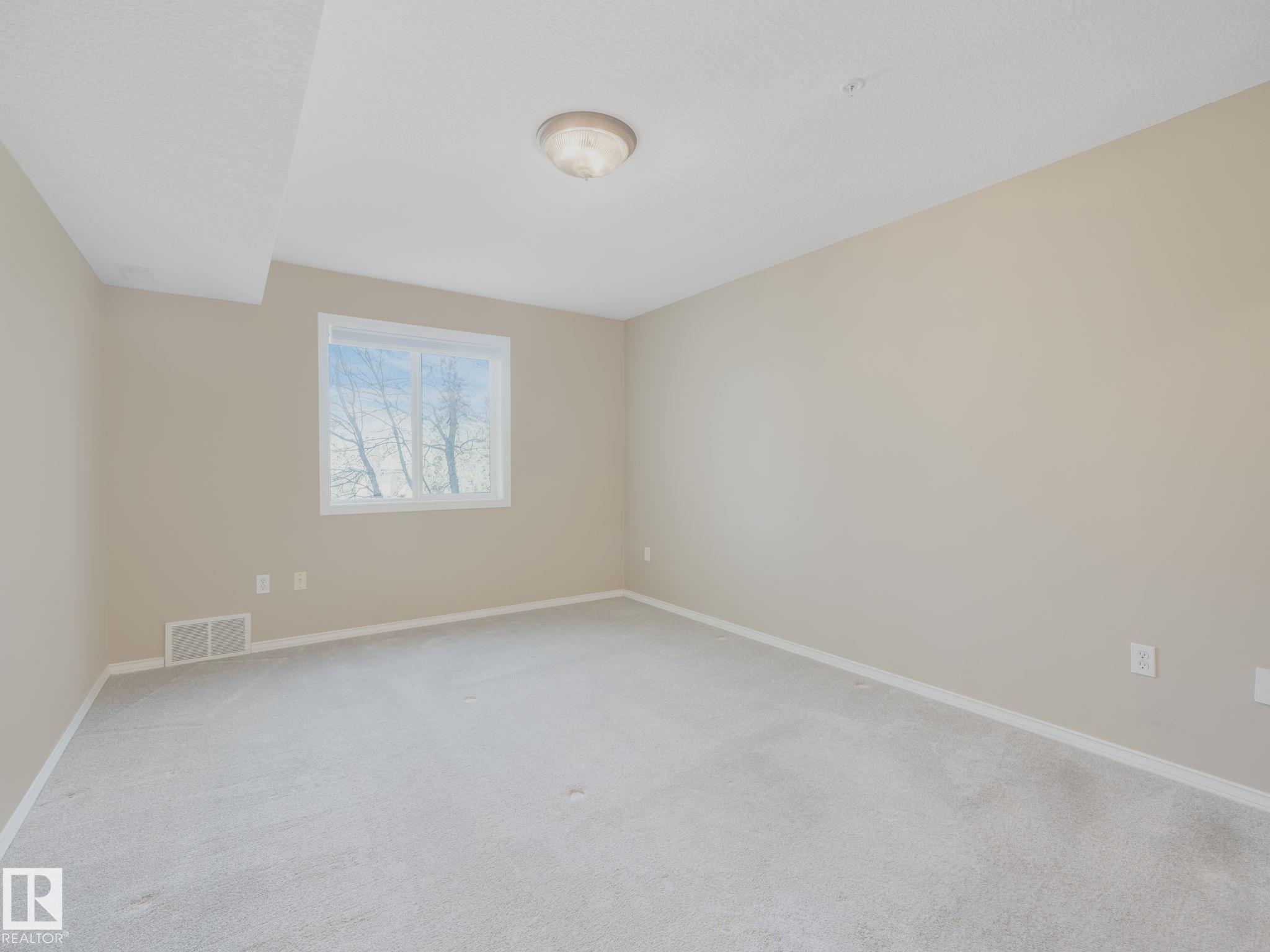 https://zimg.paragon.ice.com/ParagonImages/Property/PM/RAE/225400272/26/0/0/0e1e5cea20459cde617a91d3f1c655df/1/805a6bd90a9dddb6b0eb944bb4449b43/225400272-c3b8e715-0f30-4eb9-a937-207bbec2942a.JPG